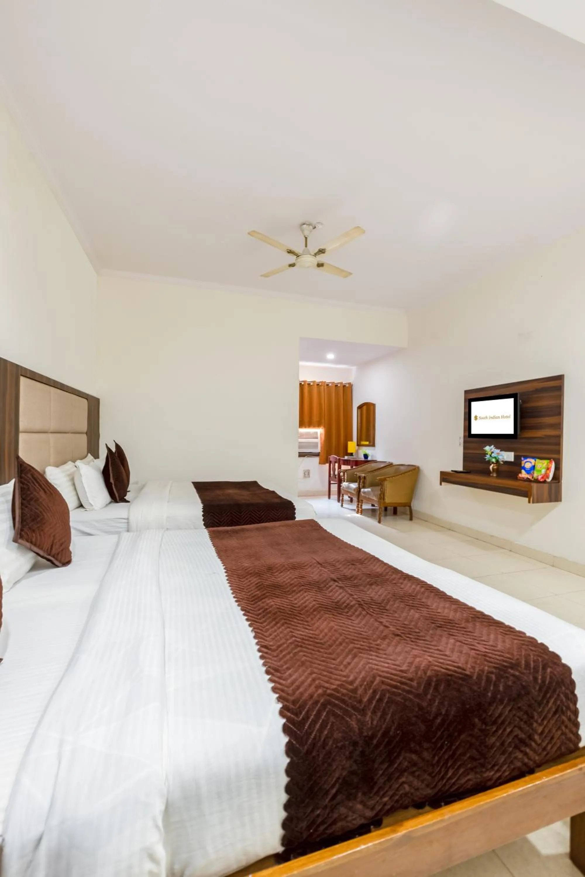 Bed in Hotel South Indian