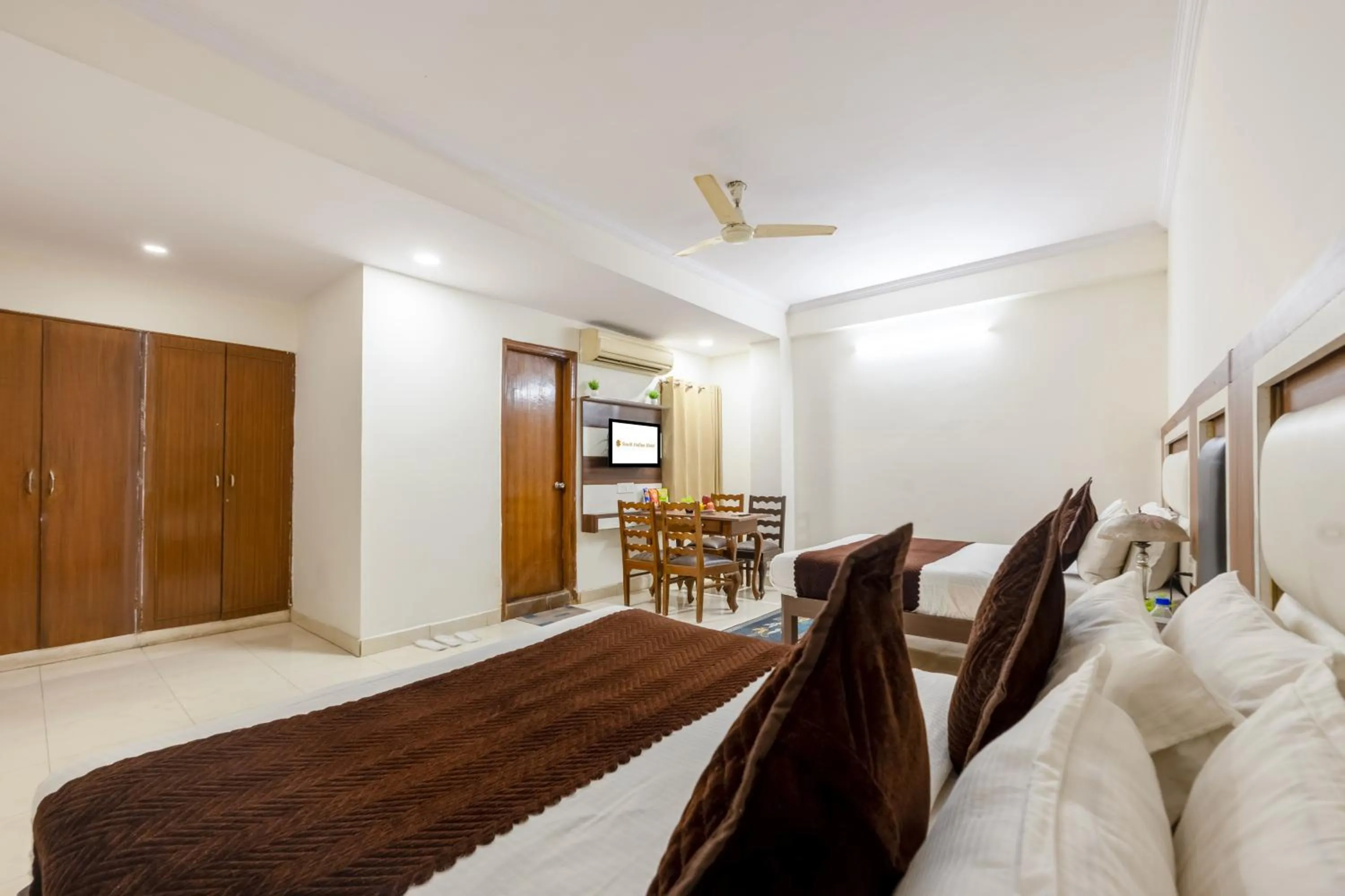 Bed in Hotel South Indian