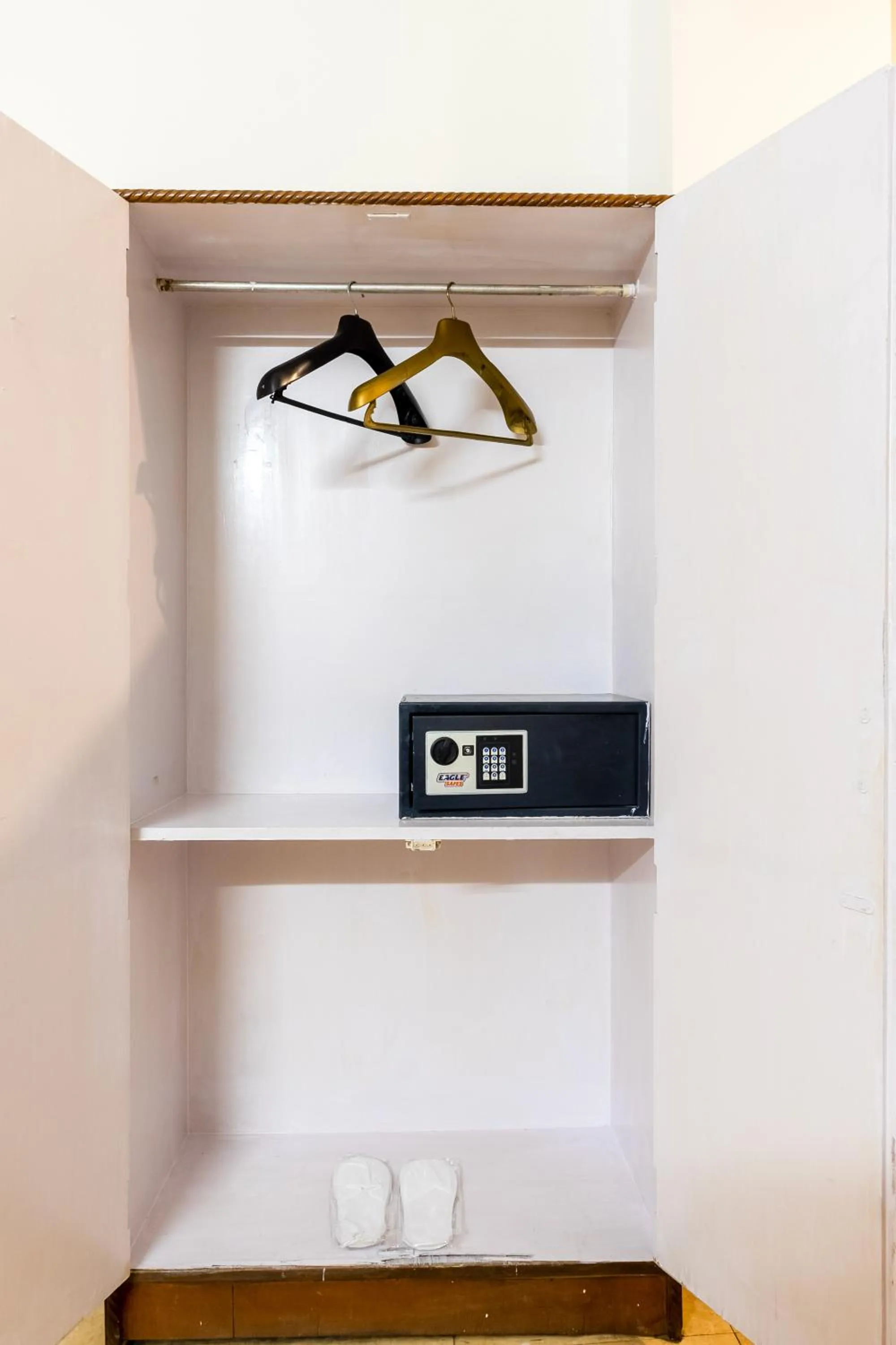 furniture in Hotel South Indian