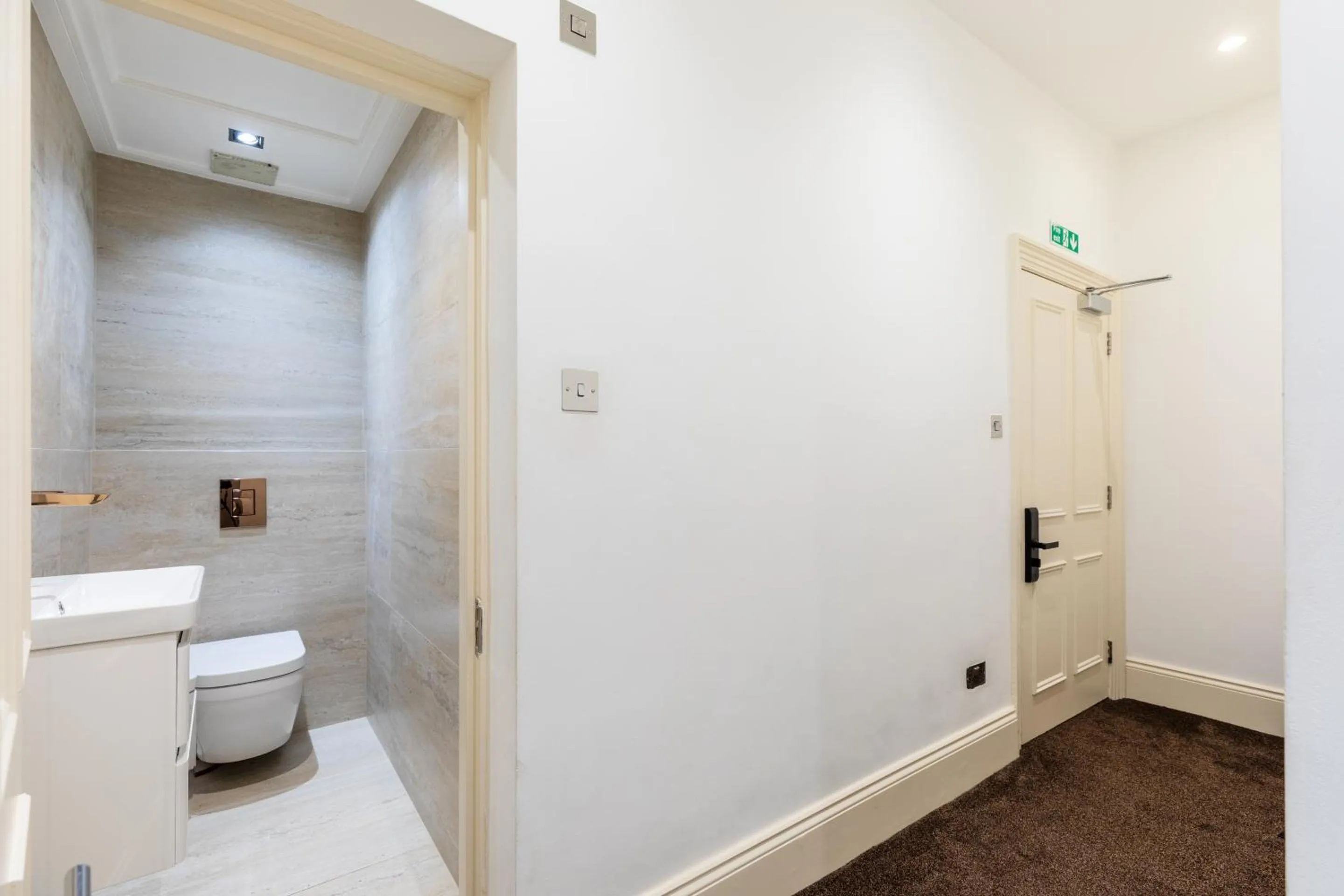 Bathroom in Mayfair Residences