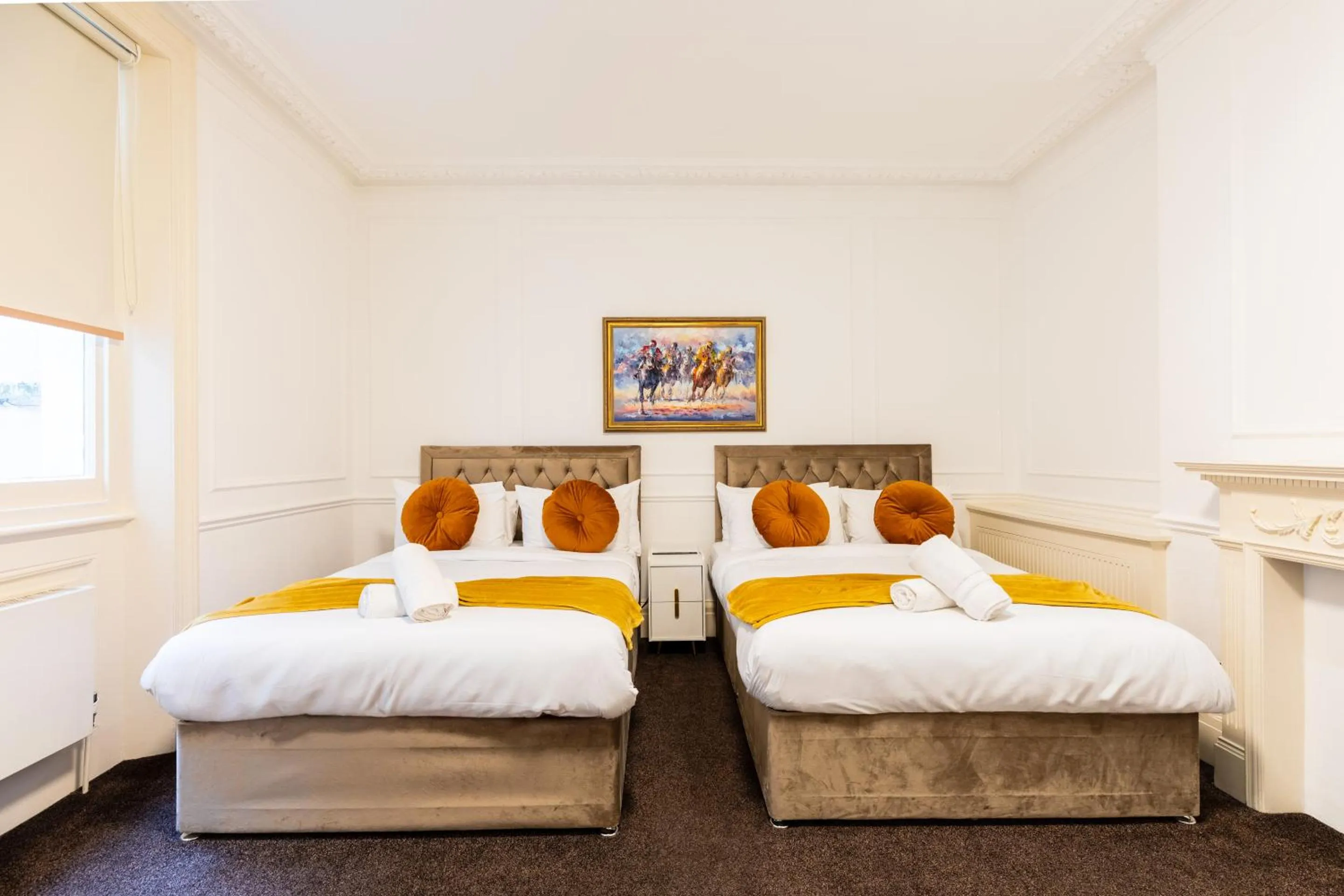 Bedroom, Bed in Mayfair Residences