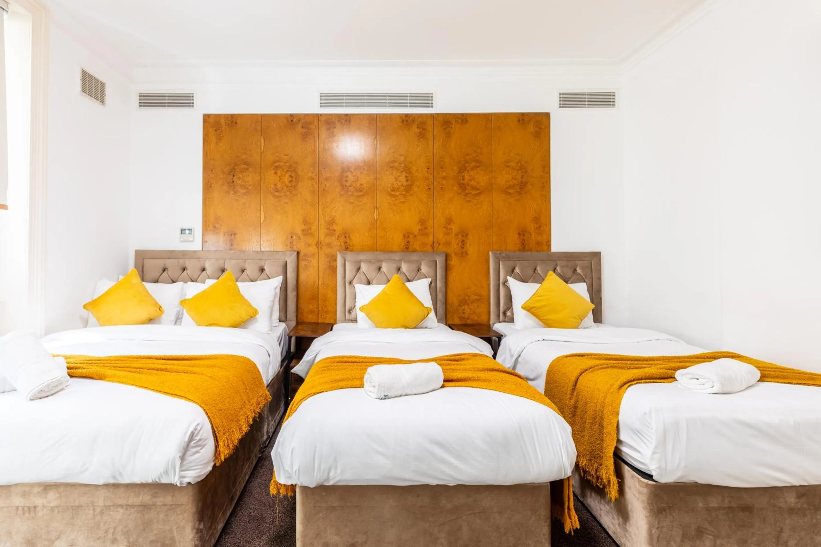 Bedroom, Bed in Mayfair Residences