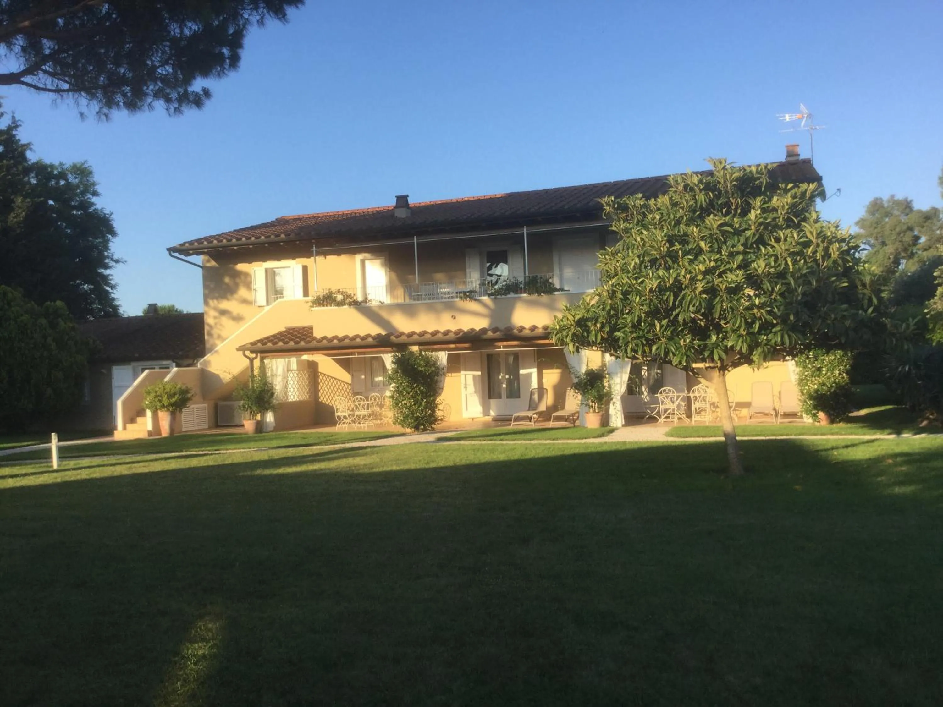Facade/entrance in Relais Le Fornacelle