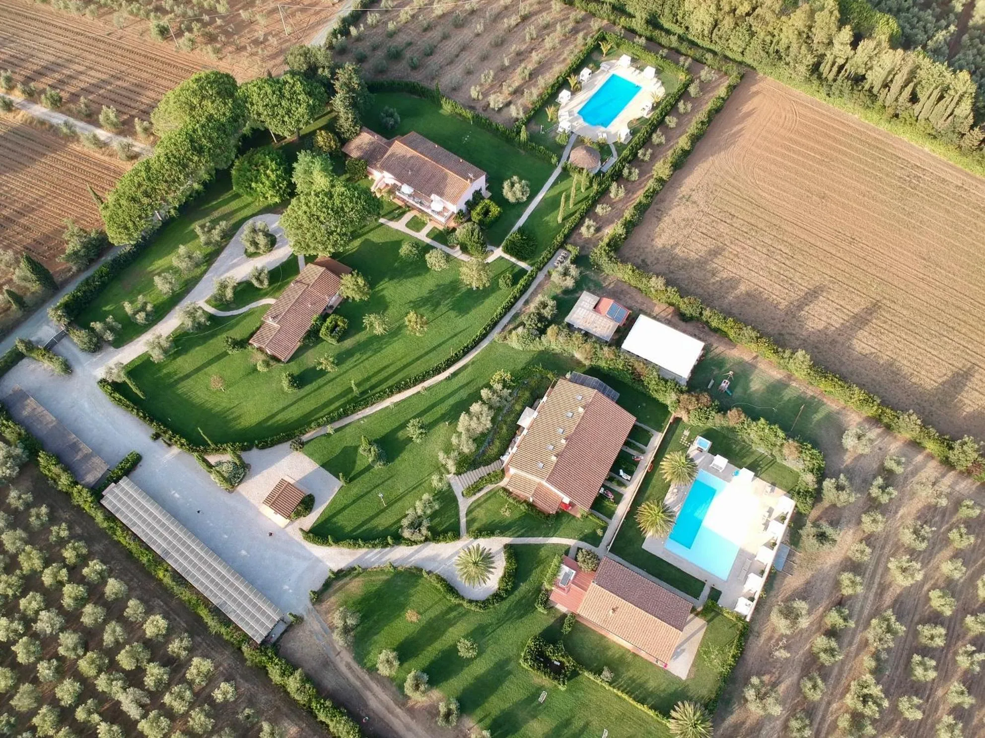 Garden view in Relais Le Fornacelle