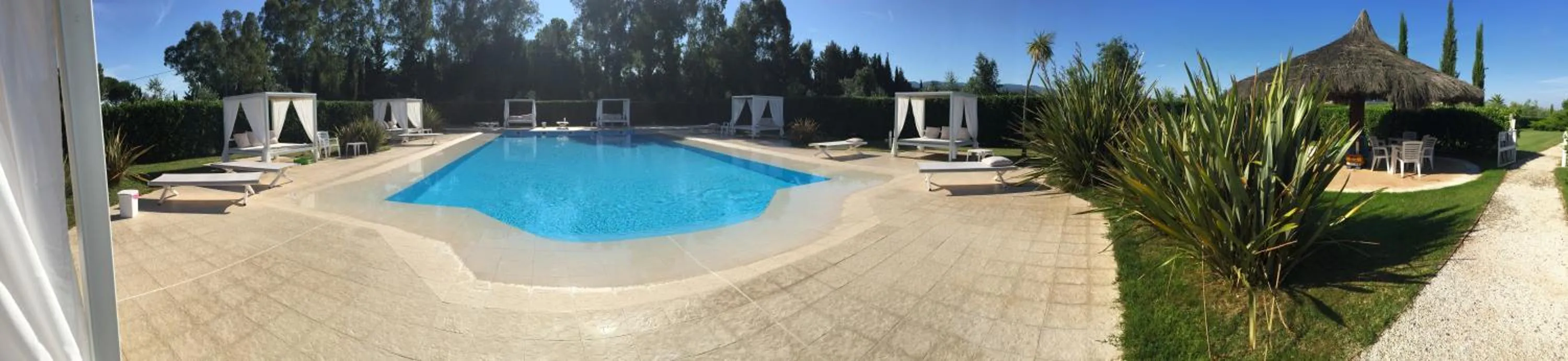 Pool view in Relais Le Fornacelle