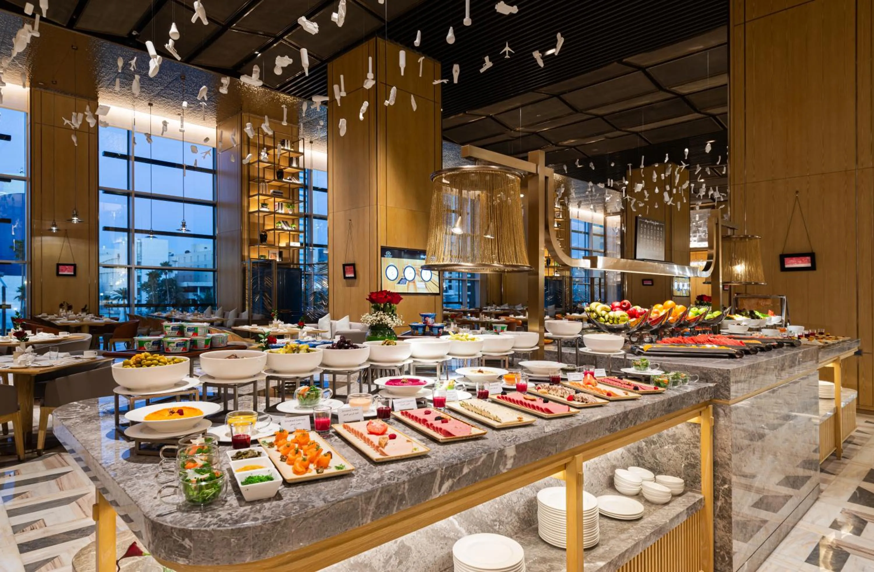 Restaurant/places to eat in Narcissus The Royal Hotel