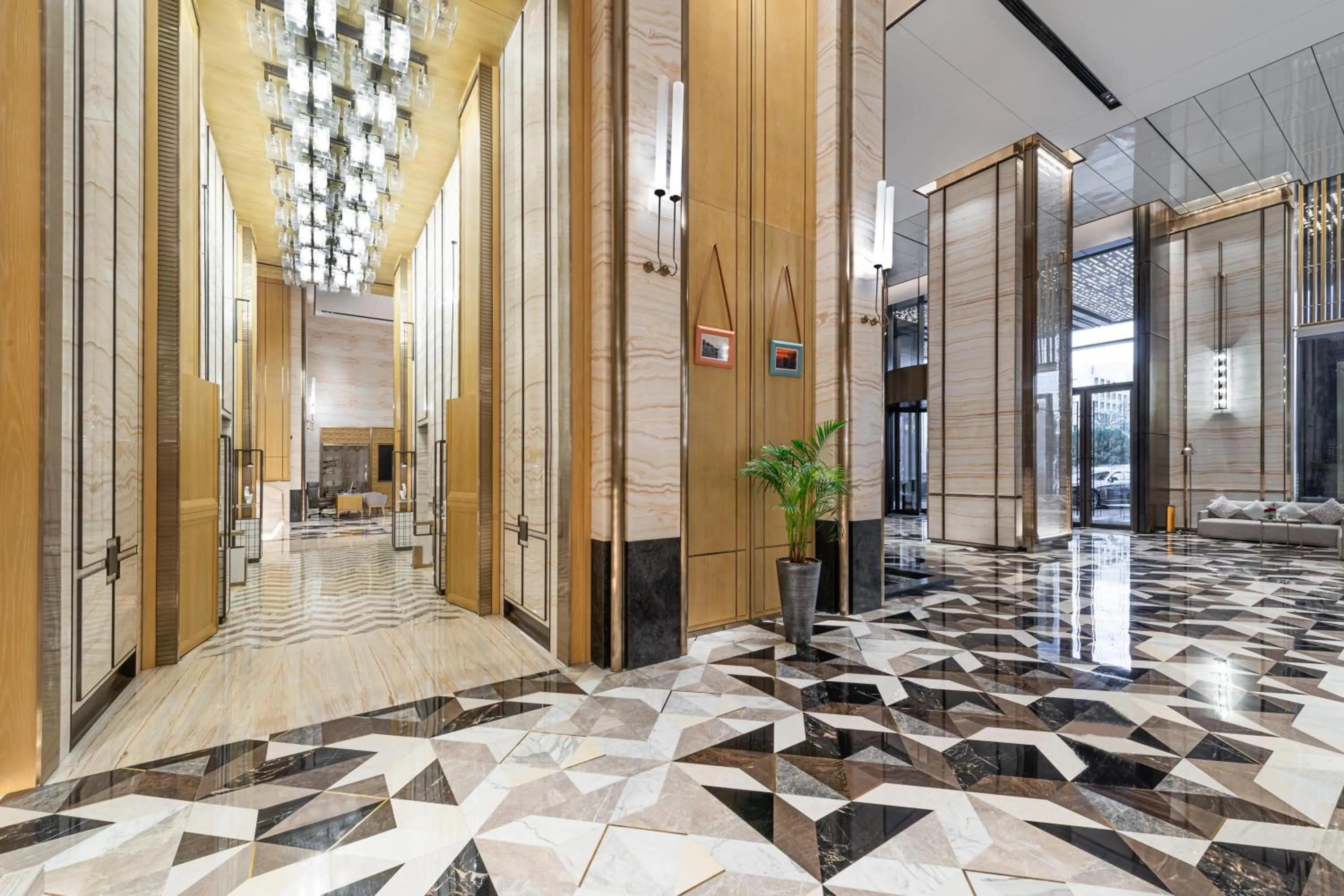 Property building in Narcissus The Royal Hotel