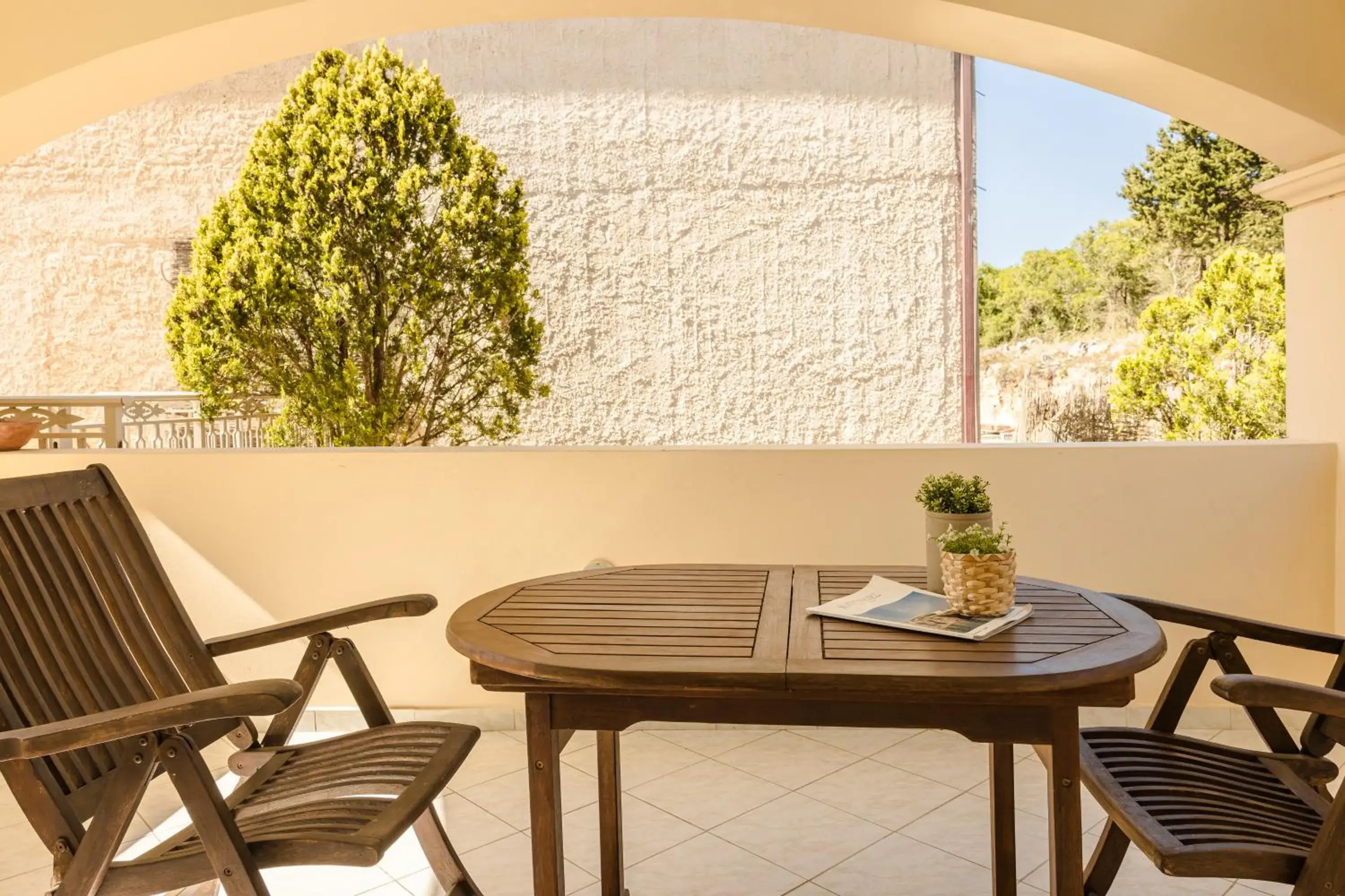 Deluxe Double or Twin Room with Garden View in Belle View Hotel - Sea View & Sunset Deluxe Double or Twin Room with Garden View in Belle View Hotel - Sea View & Sunset