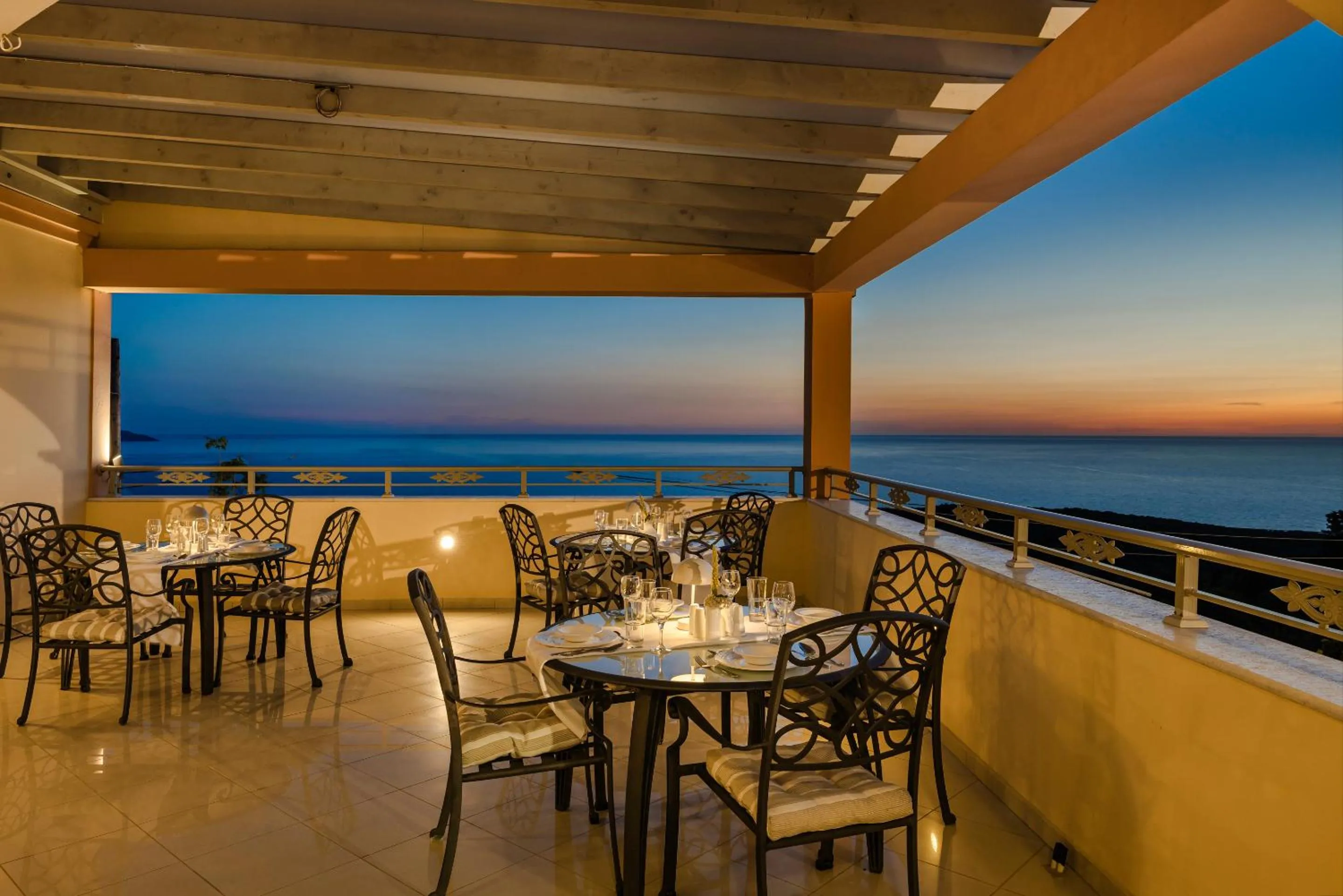 Belle View Hotel - Sea View & Sunset