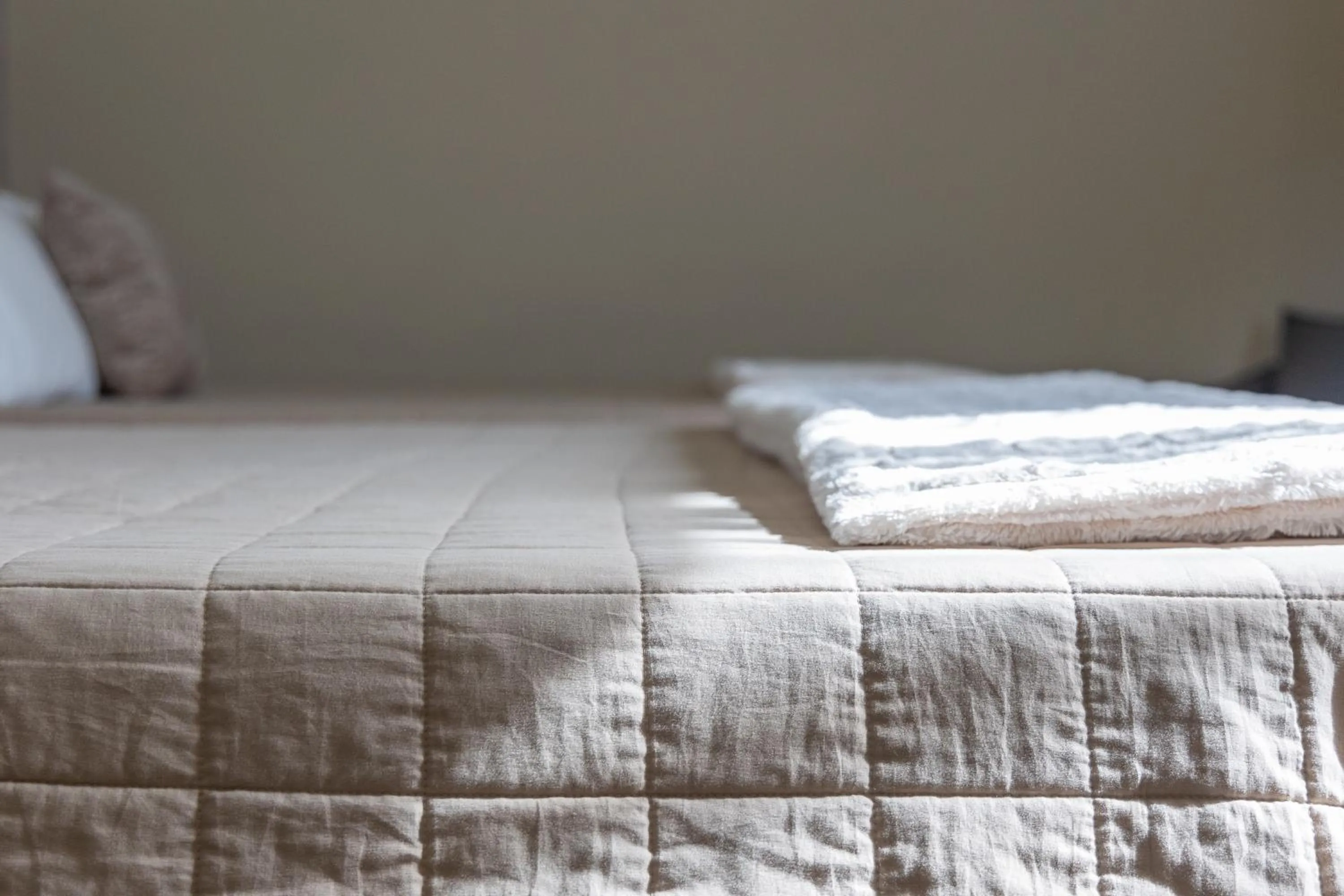 Bed in Hotel Whiskey in Pascagoula