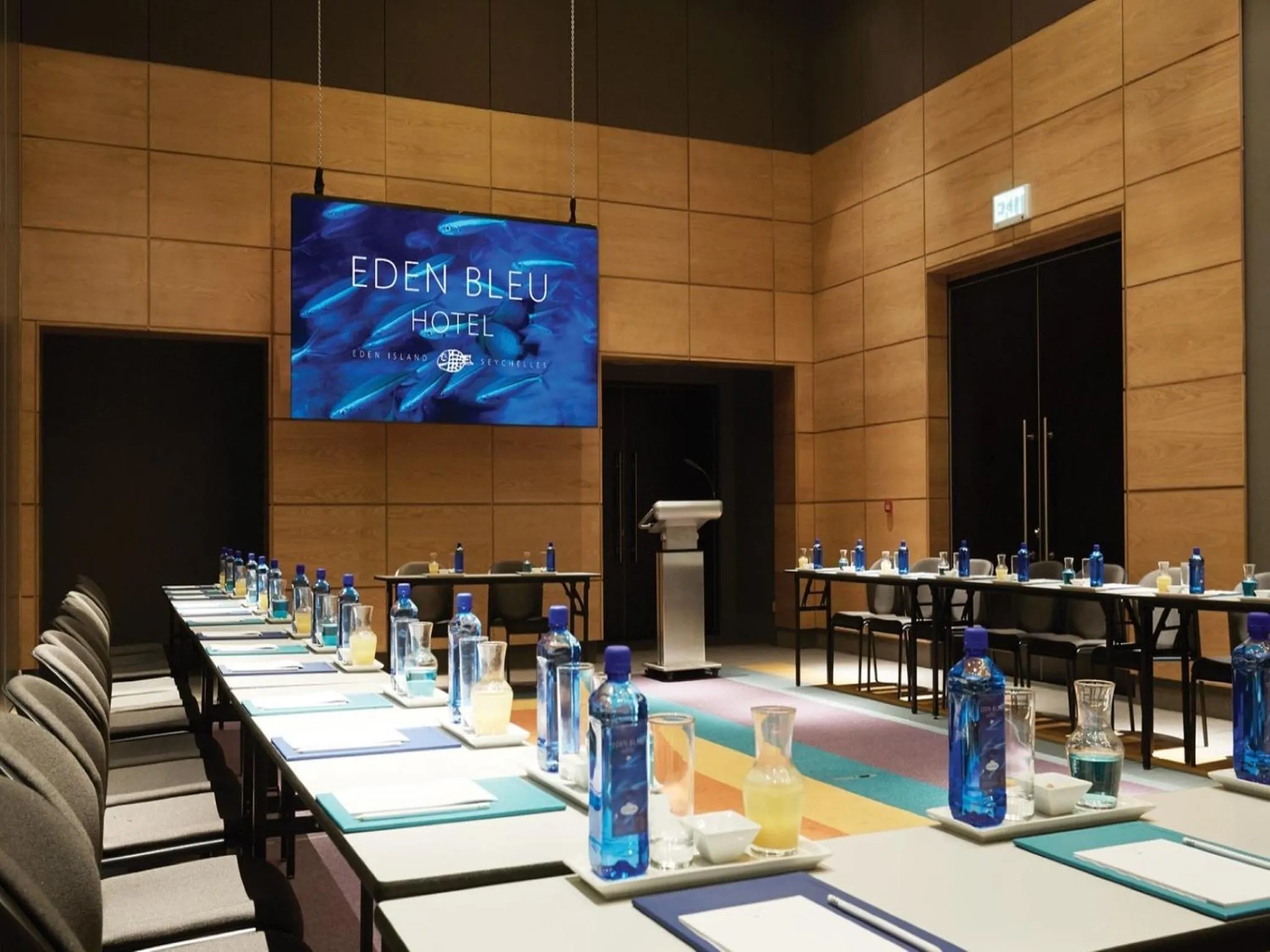 Food and drinks in Eden Bleu Hotel