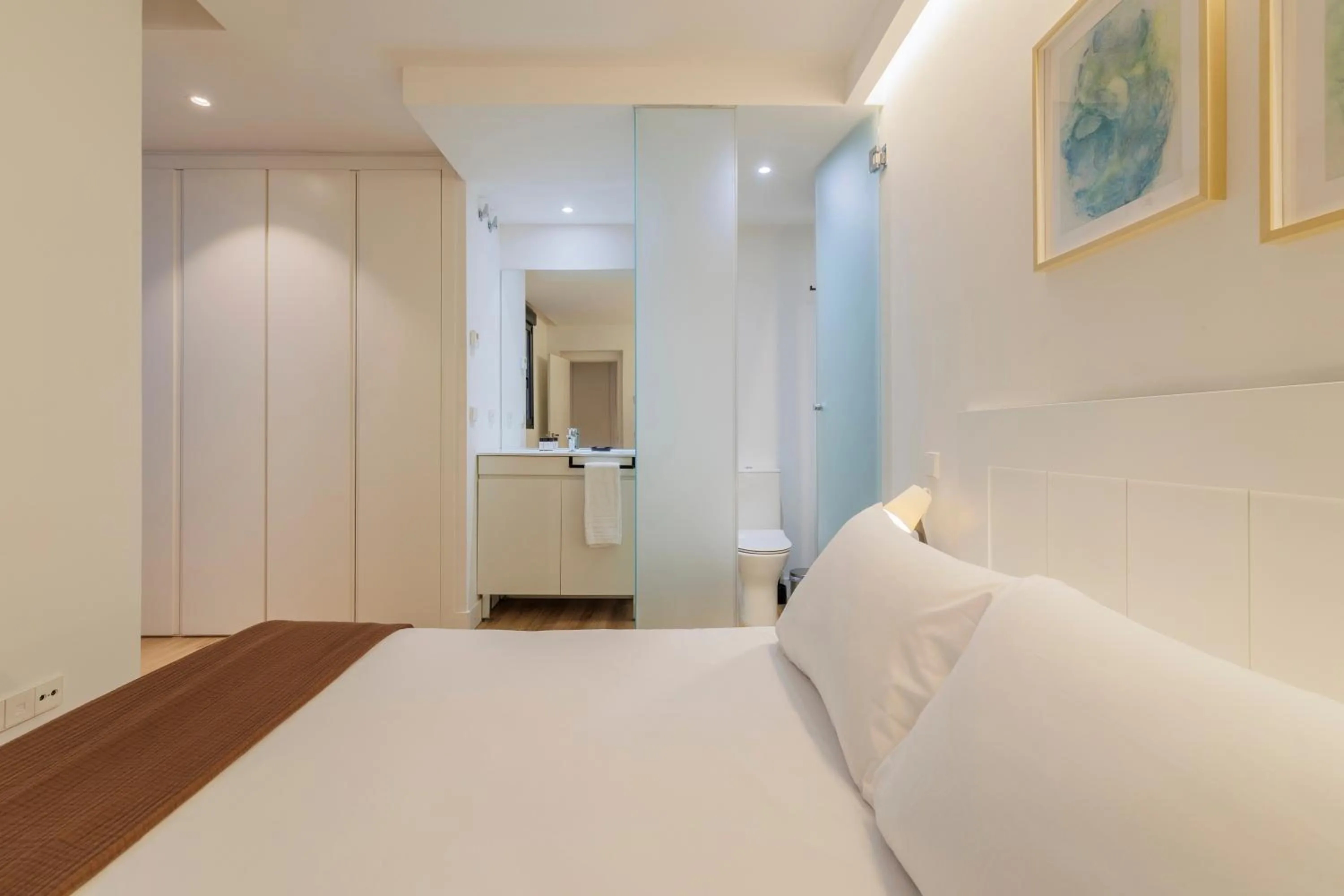 Bedroom, Bed in Fomento by Wynwood House