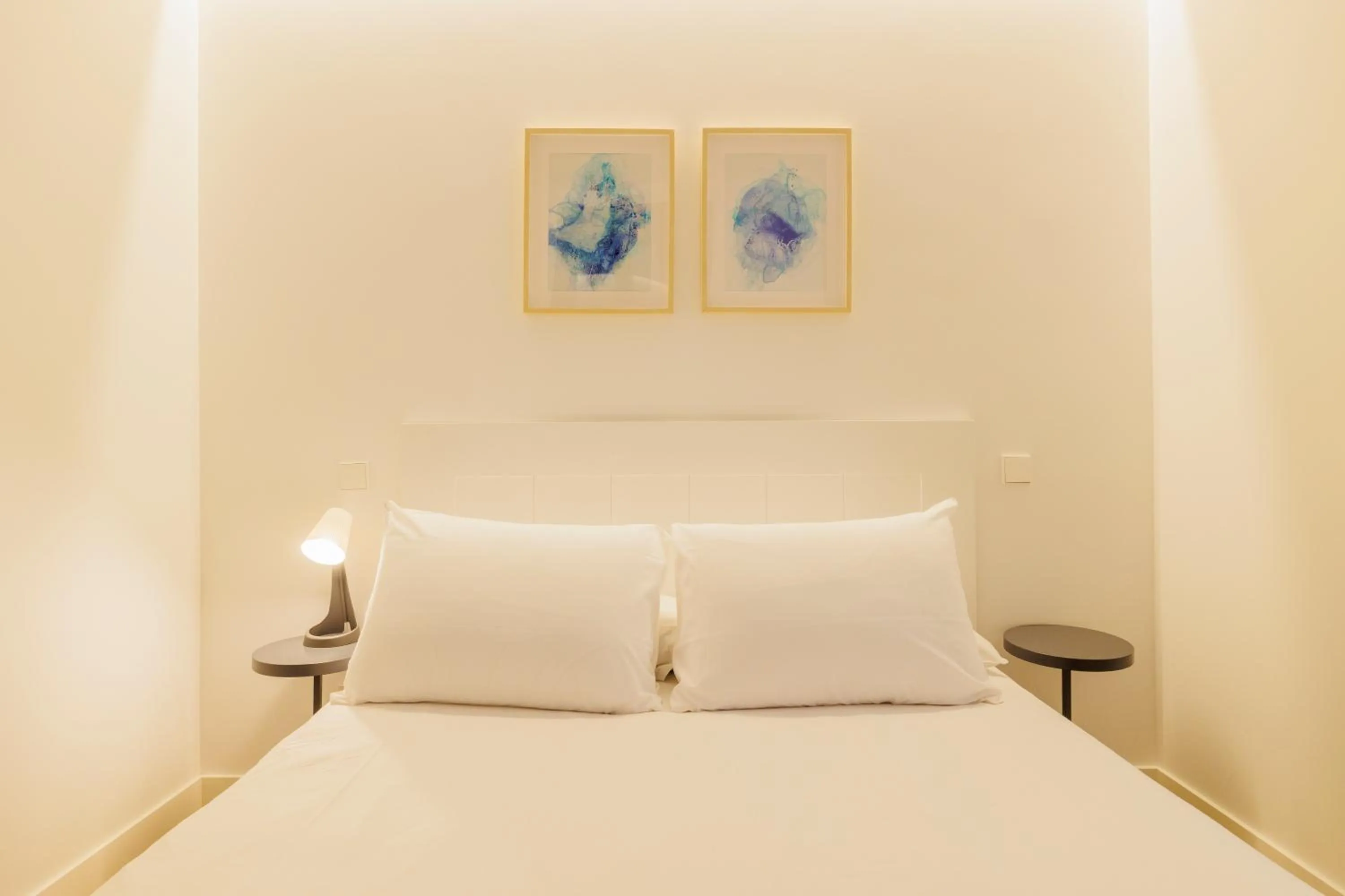 Bedroom, Bed in Fomento by Wynwood House