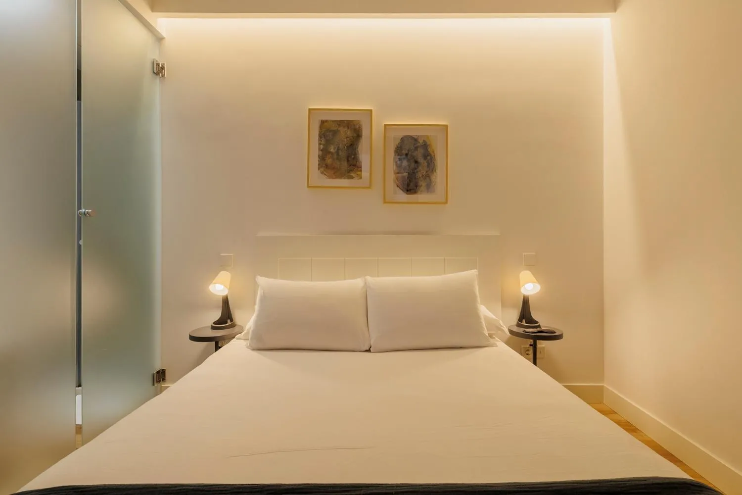 Bedroom, Bed in Fomento by Wynwood House