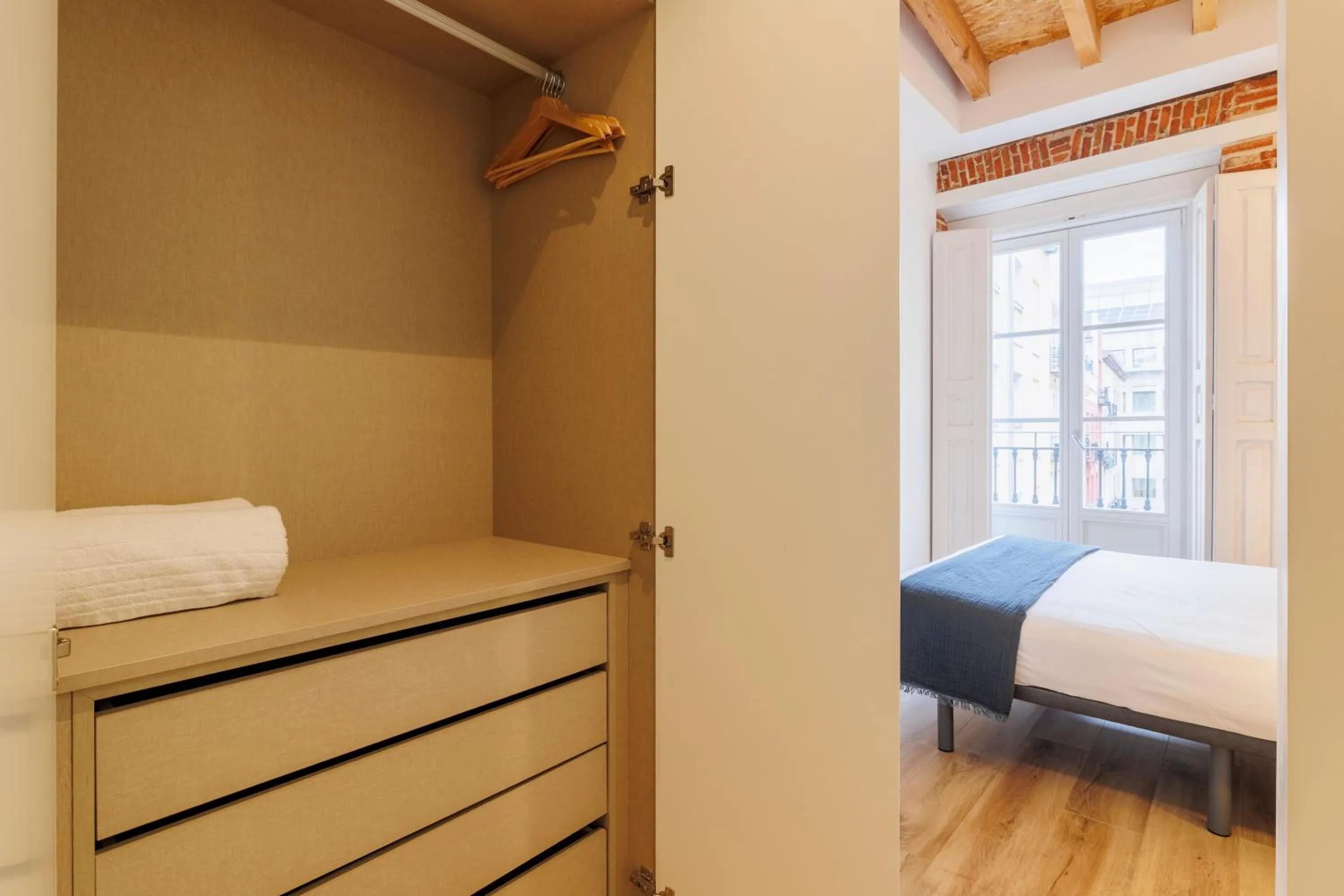 wardrobe, Bed in Fomento by Wynwood House