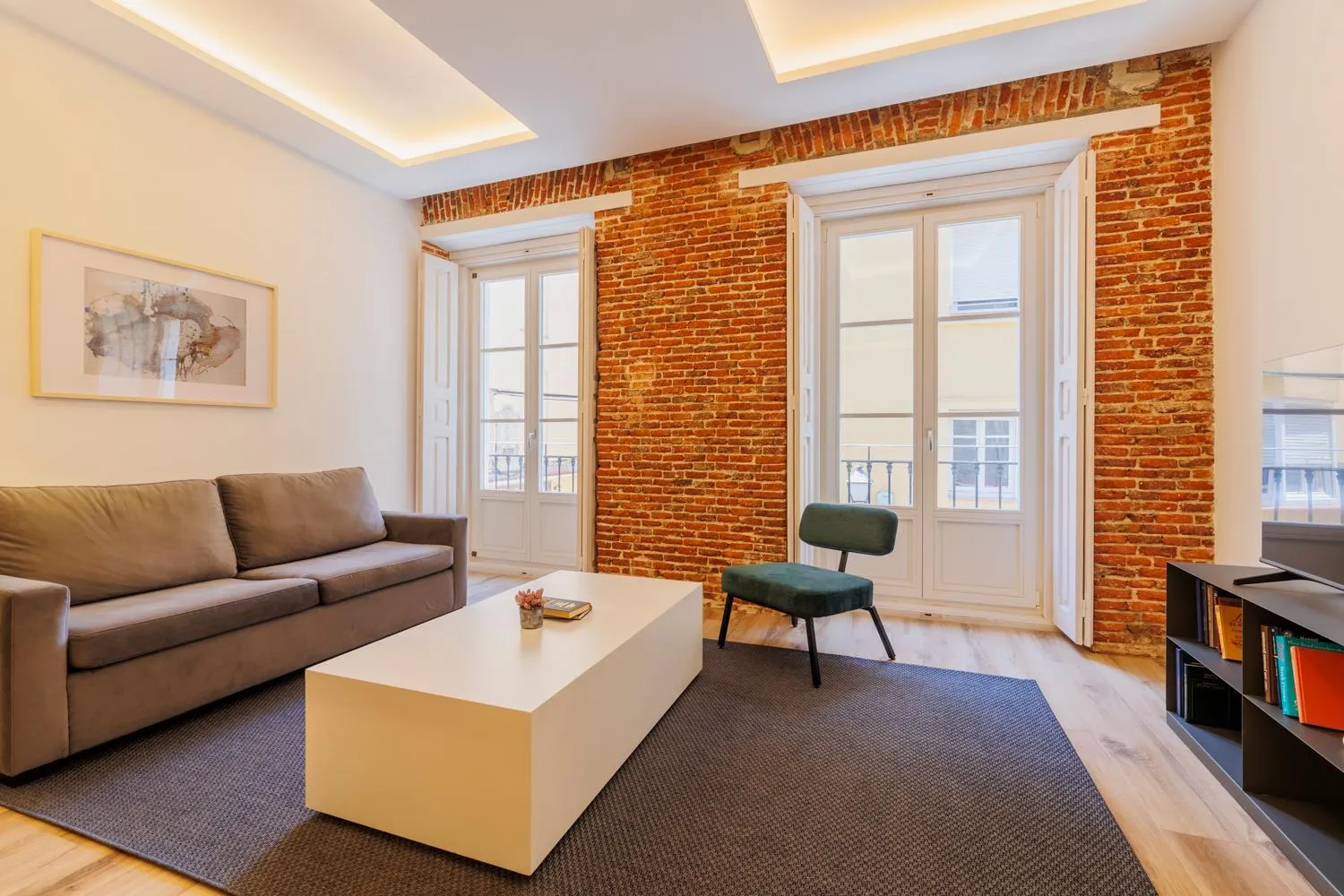 Living room in Fomento by Wynwood House