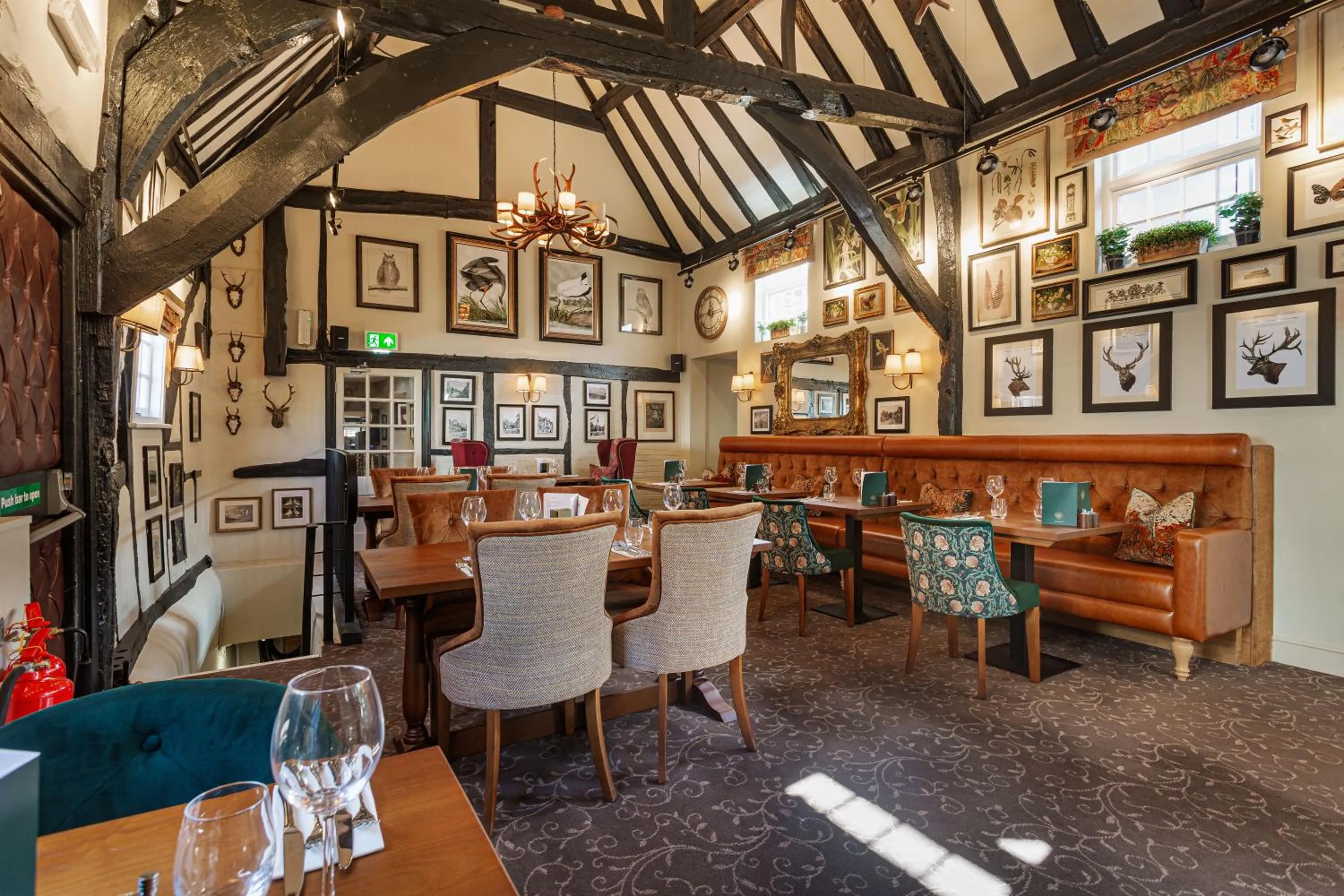 Restaurant/places to eat in The George Hotel, Dorchester-on-Thames, Oxfordshire - The Coaching Inn Group