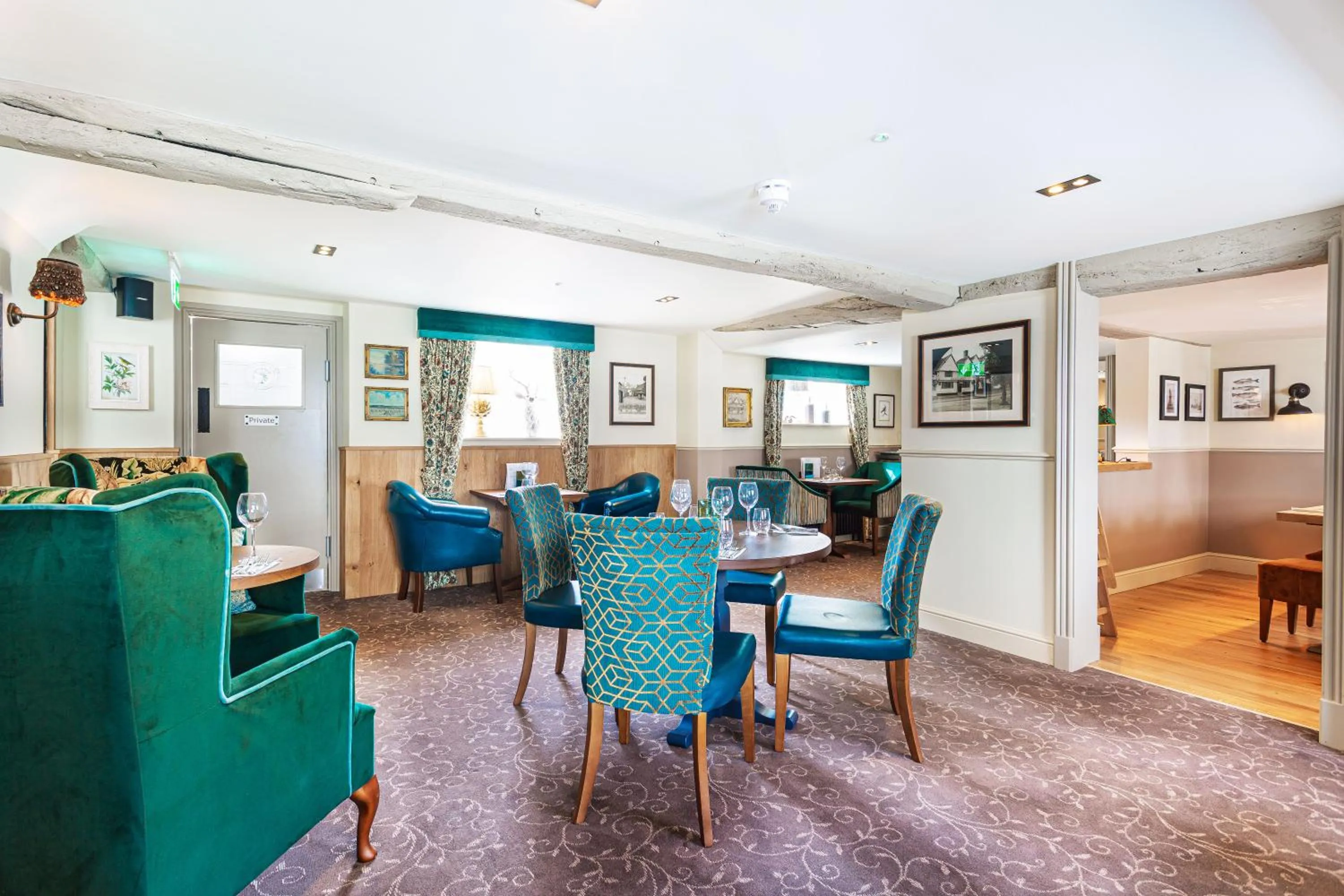 Restaurant/places to eat in The George Hotel, Dorchester-on-Thames, Oxfordshire - The Coaching Inn Group