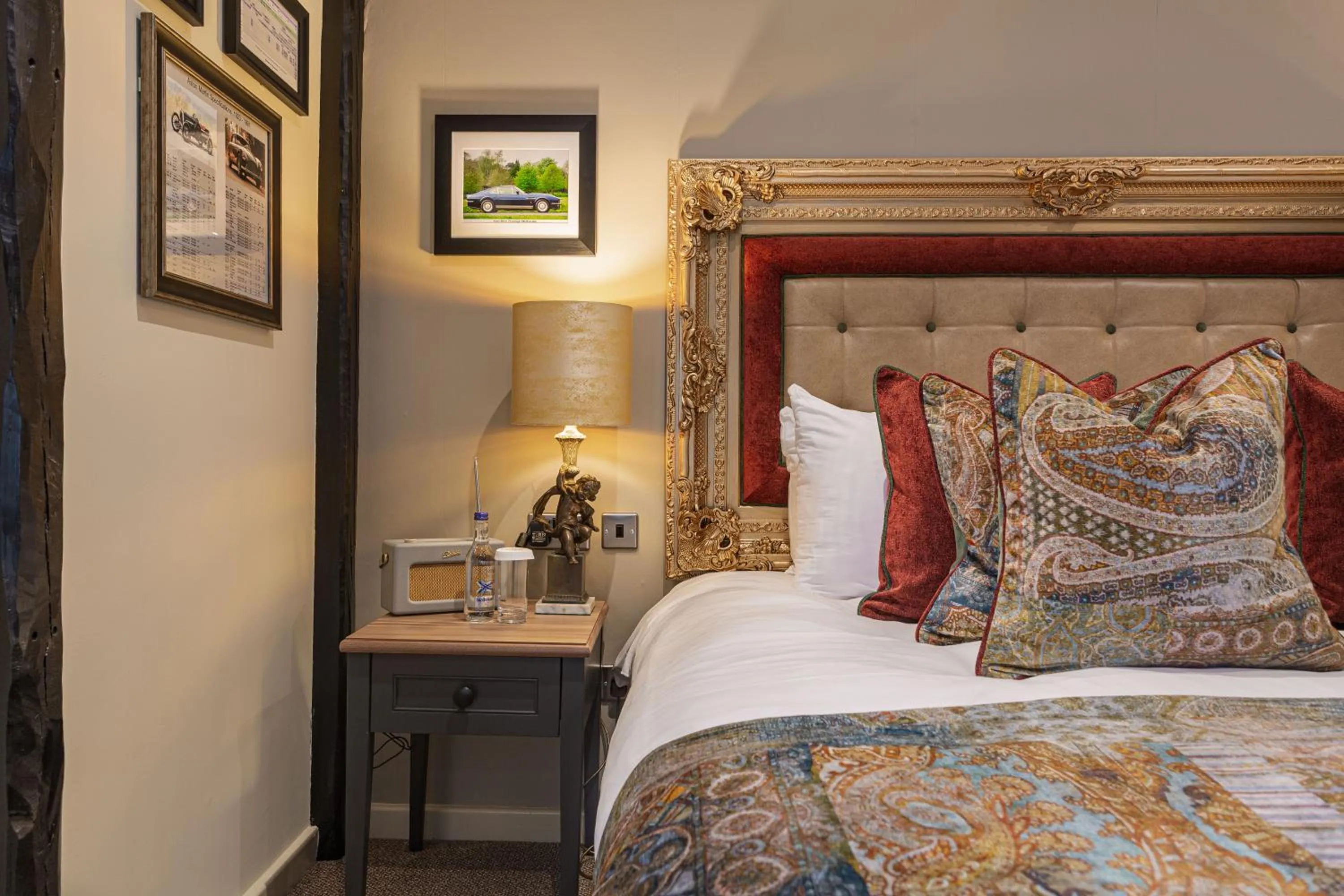 Bed in The George Hotel, Dorchester-on-Thames, Oxfordshire - The Coaching Inn Group