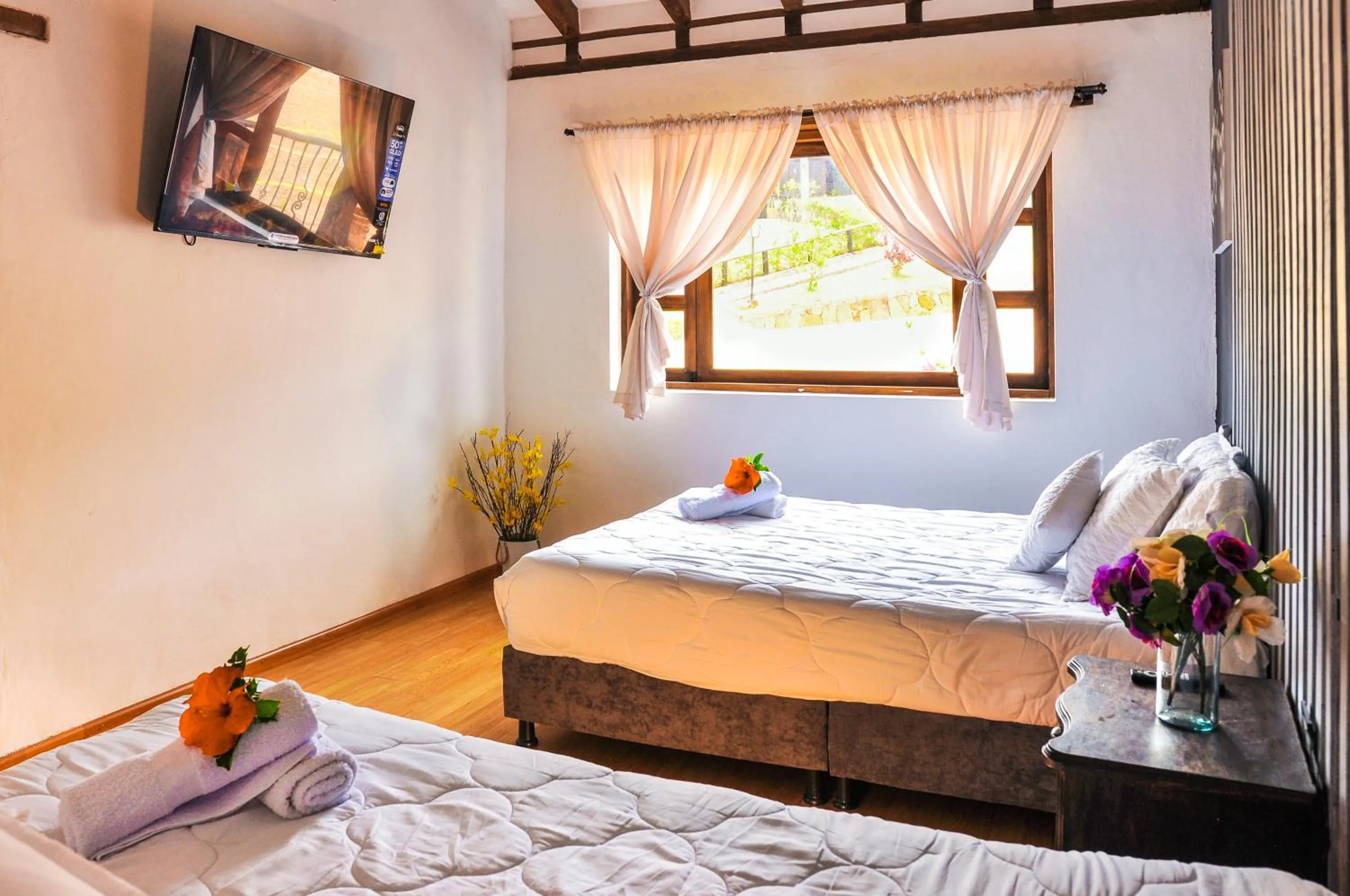 Photo of the whole room in Hotel el Mirador Villa de Leyva