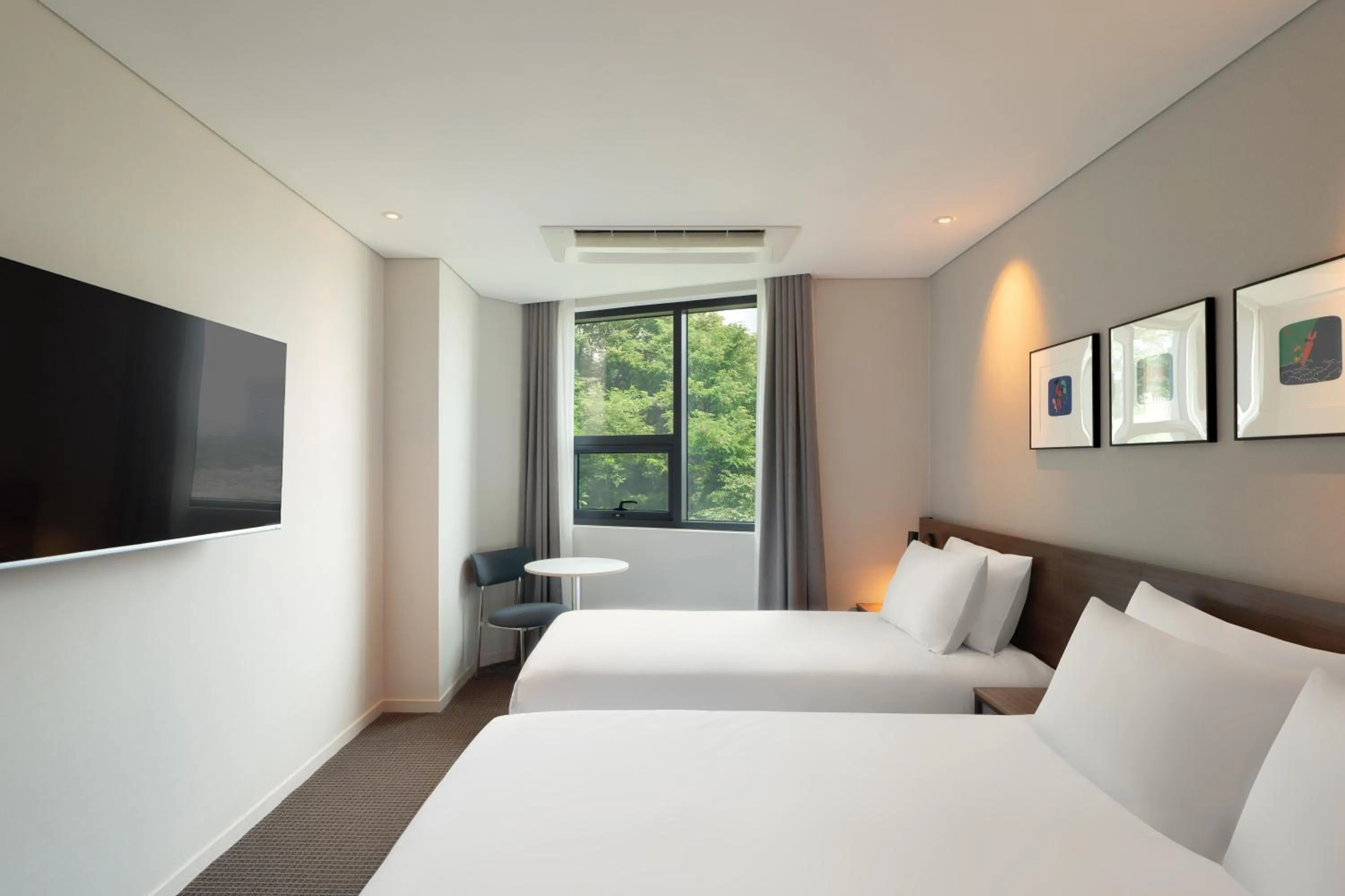 Bedroom, Bed in Urbanstay Busan songdo Beach