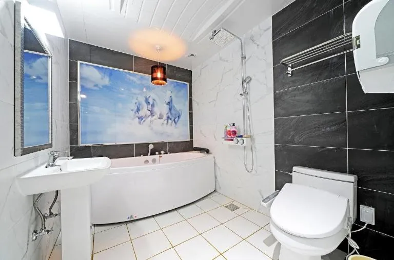 Zara Hotel Peace Square