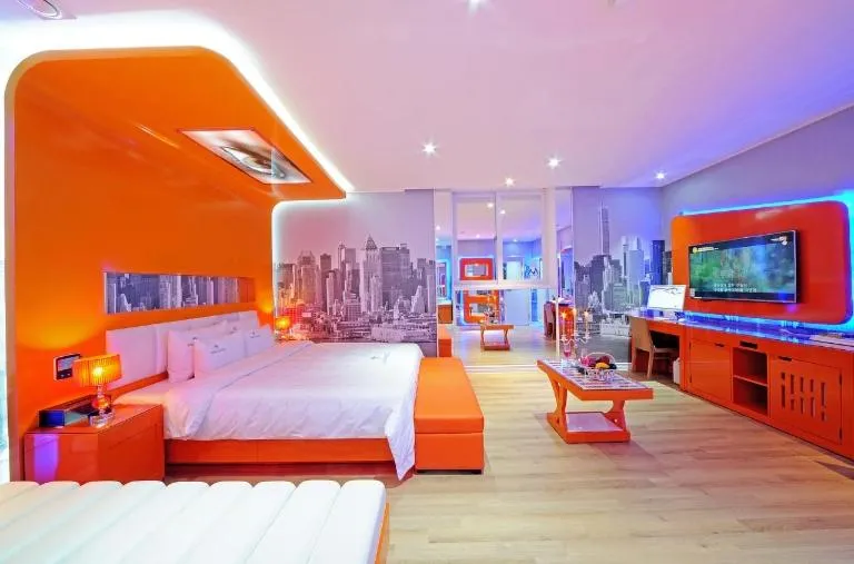 Bed in Zara Hotel Peace Square