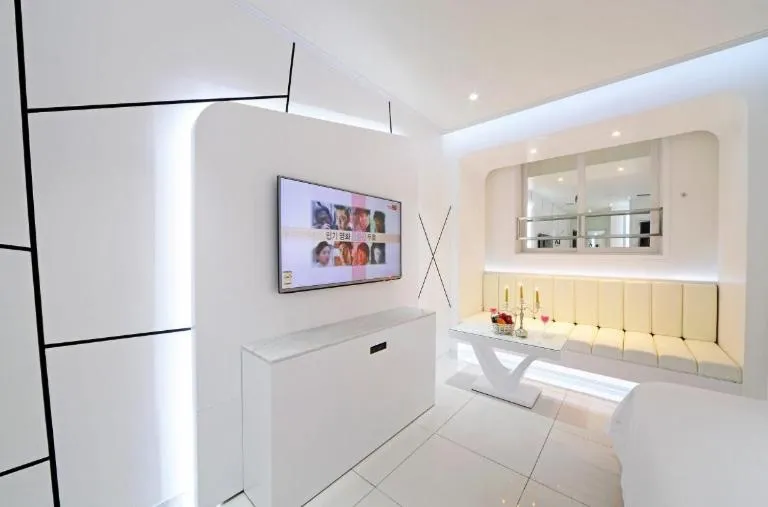 Zara Hotel Peace Square