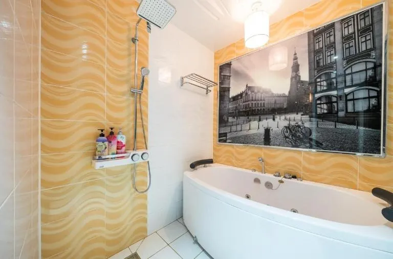 Zara Hotel Peace Square