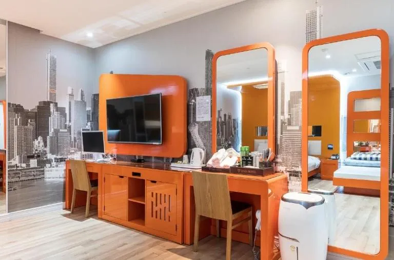 Zara Hotel Peace Square