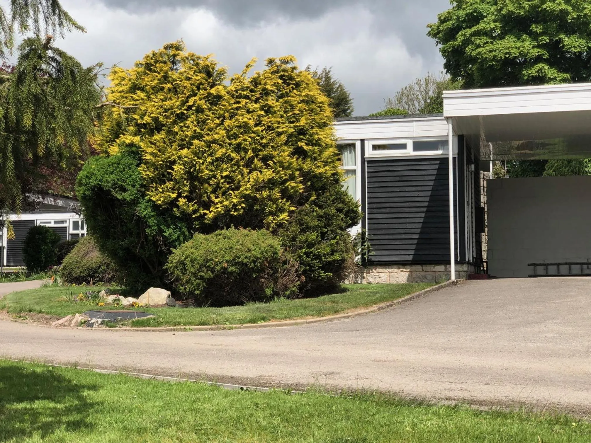 The Dog & Partridge Country Inn