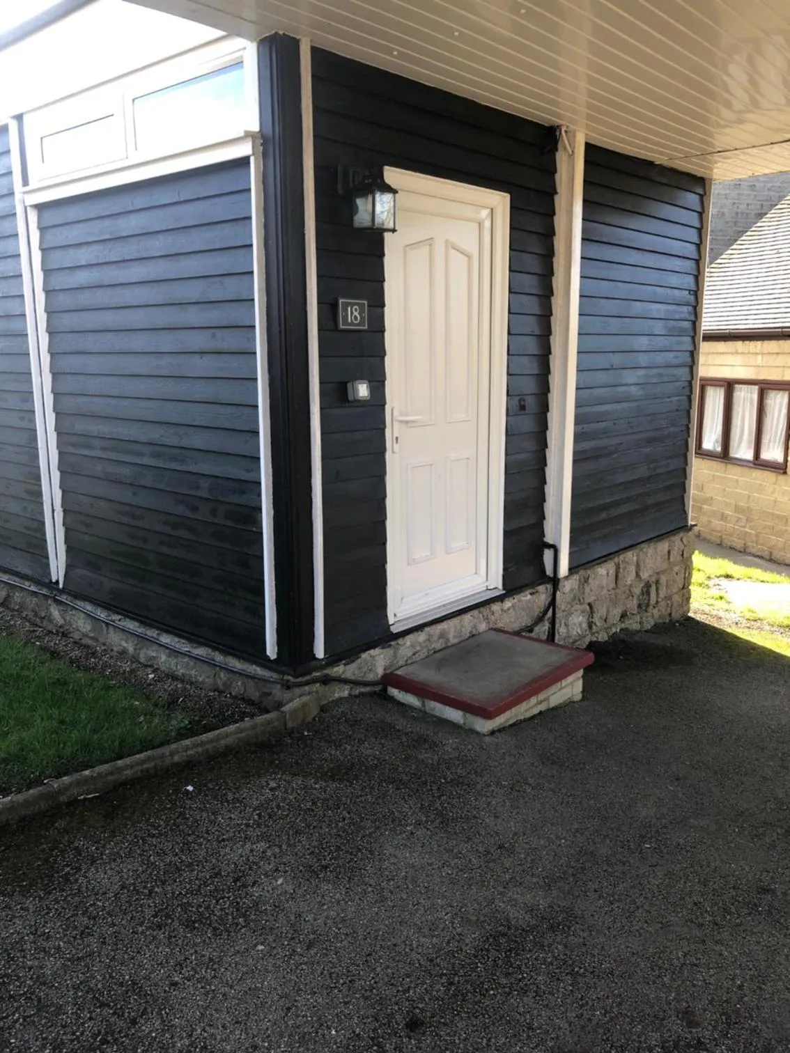 Facade/entrance in The Dog & Partridge Country Inn