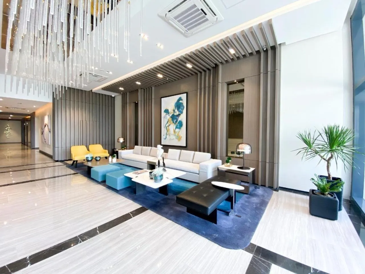 Uptown Parksuites Tower Two - BGC Taguig, Manila