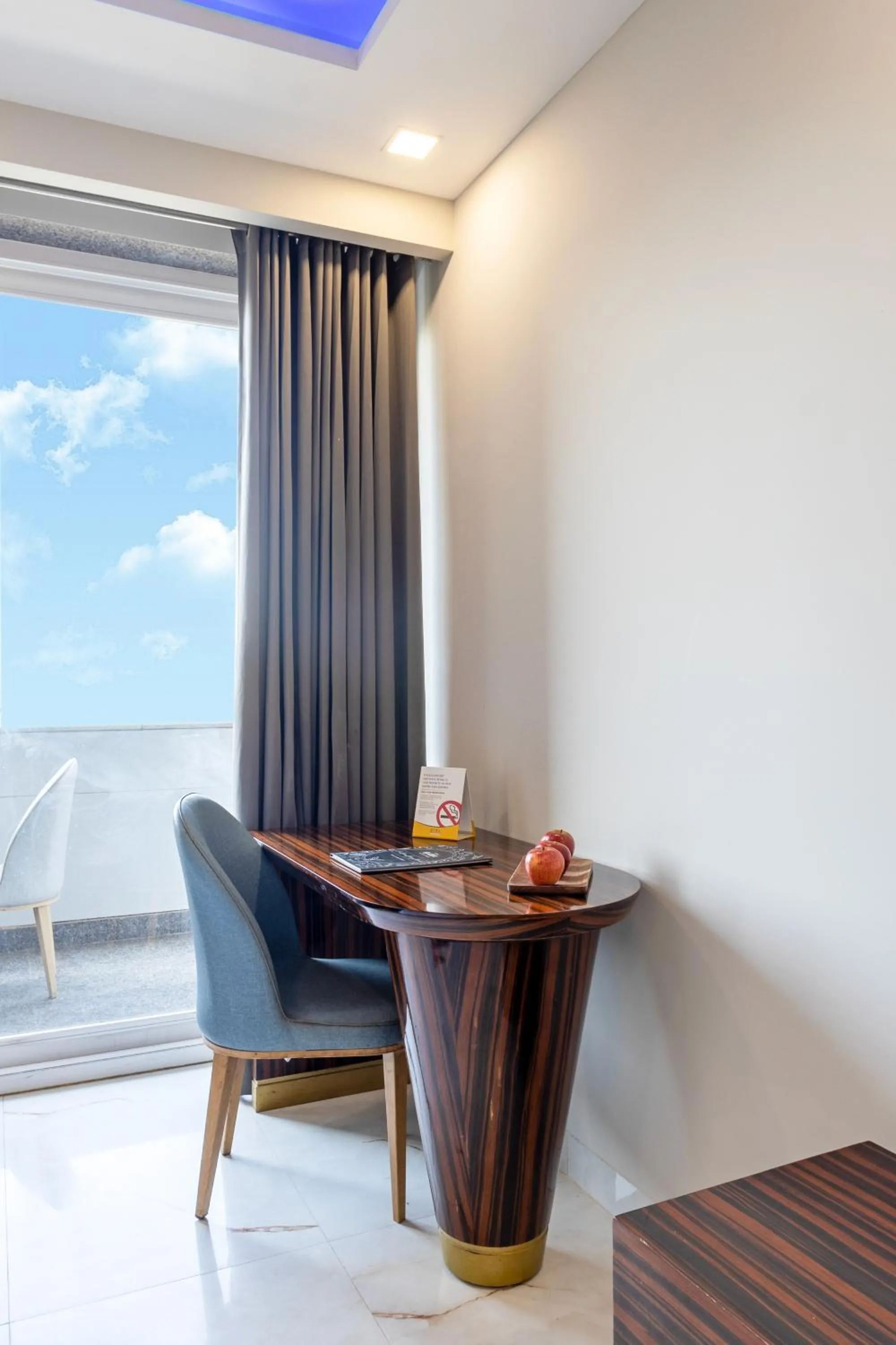 Bedroom in Hotel Bawa Gurgaon Medanta