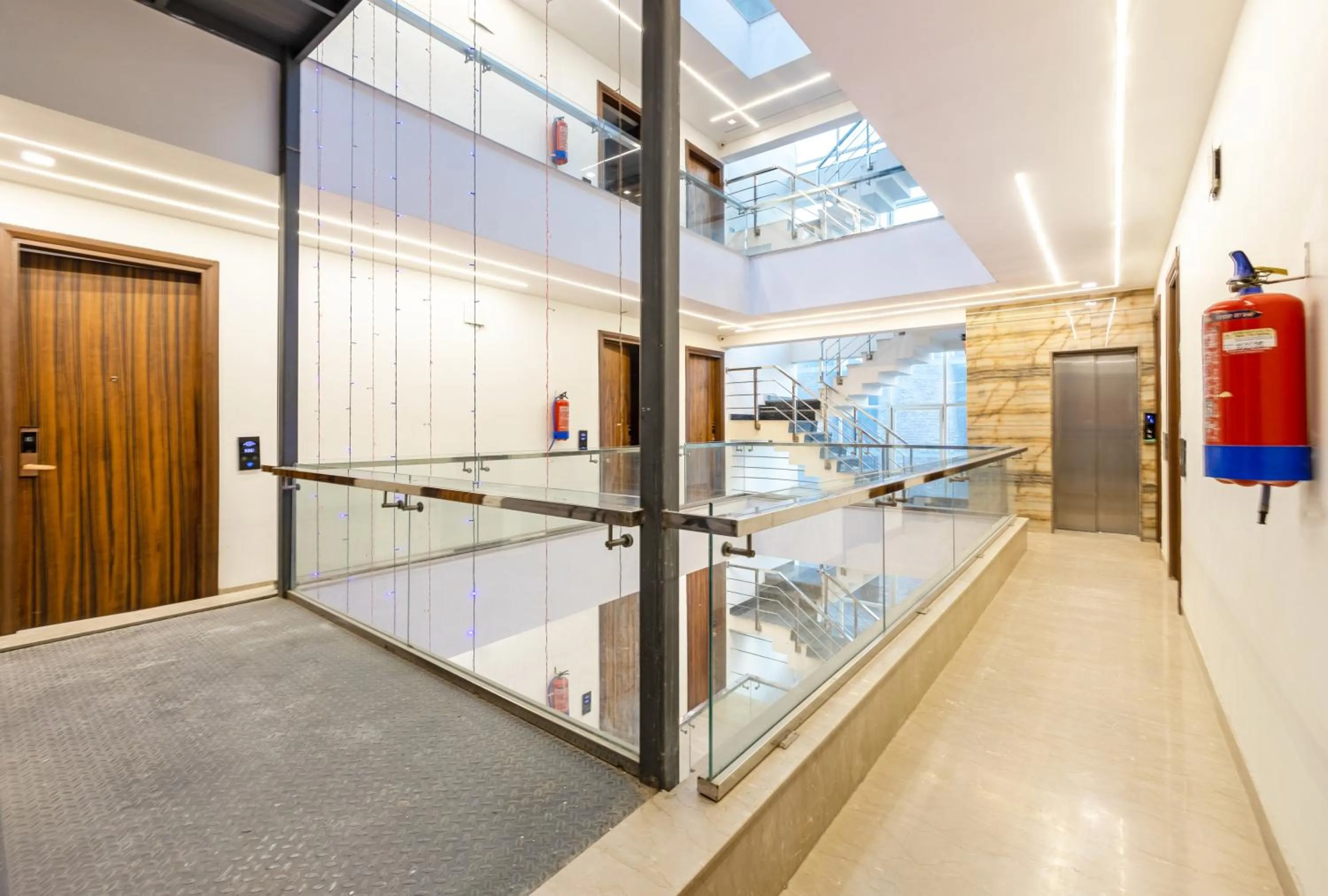 elevator in Hotel Bawa Gurgaon Medanta