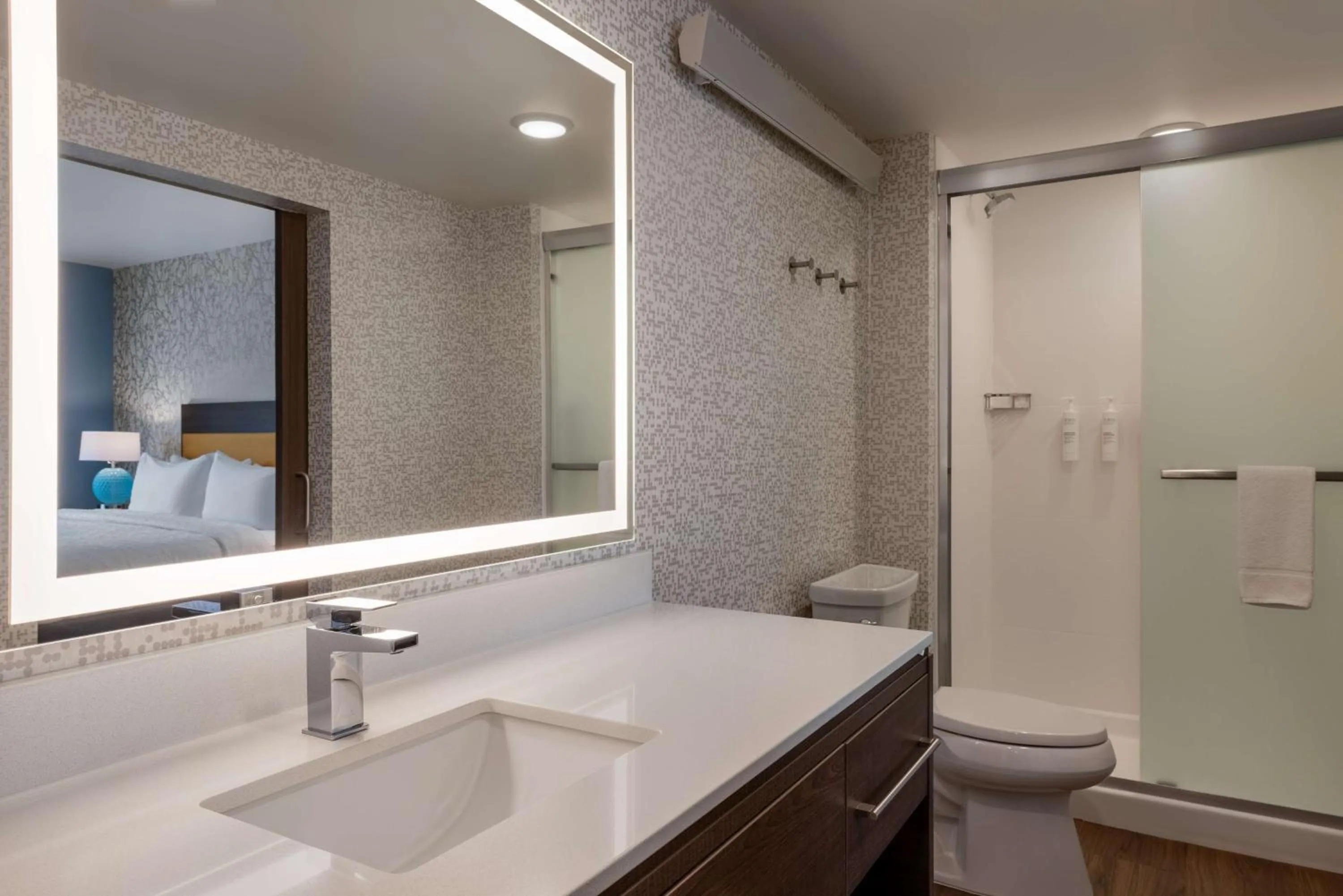 Shower in Home2 Suites By Hilton Ankeny