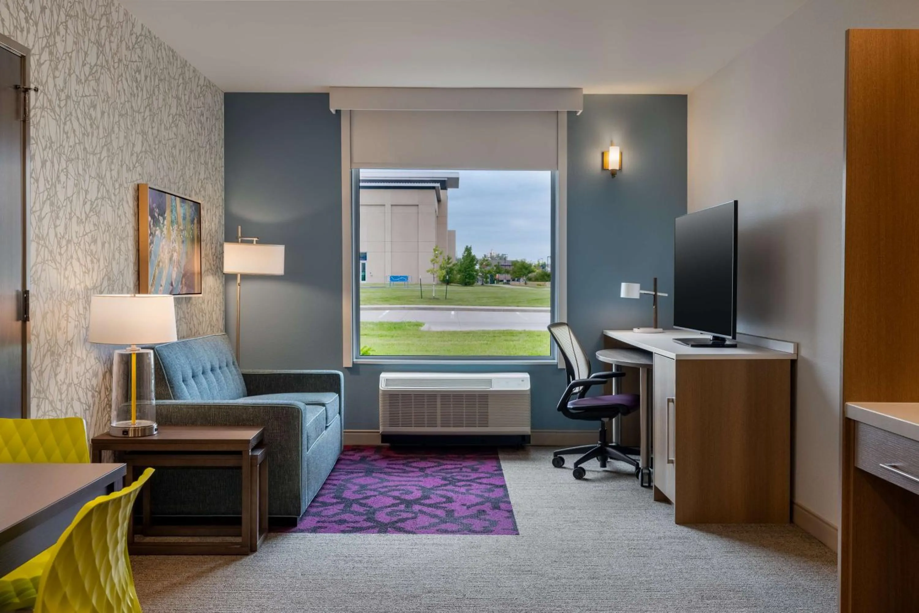 Living room in Home2 Suites By Hilton Ankeny