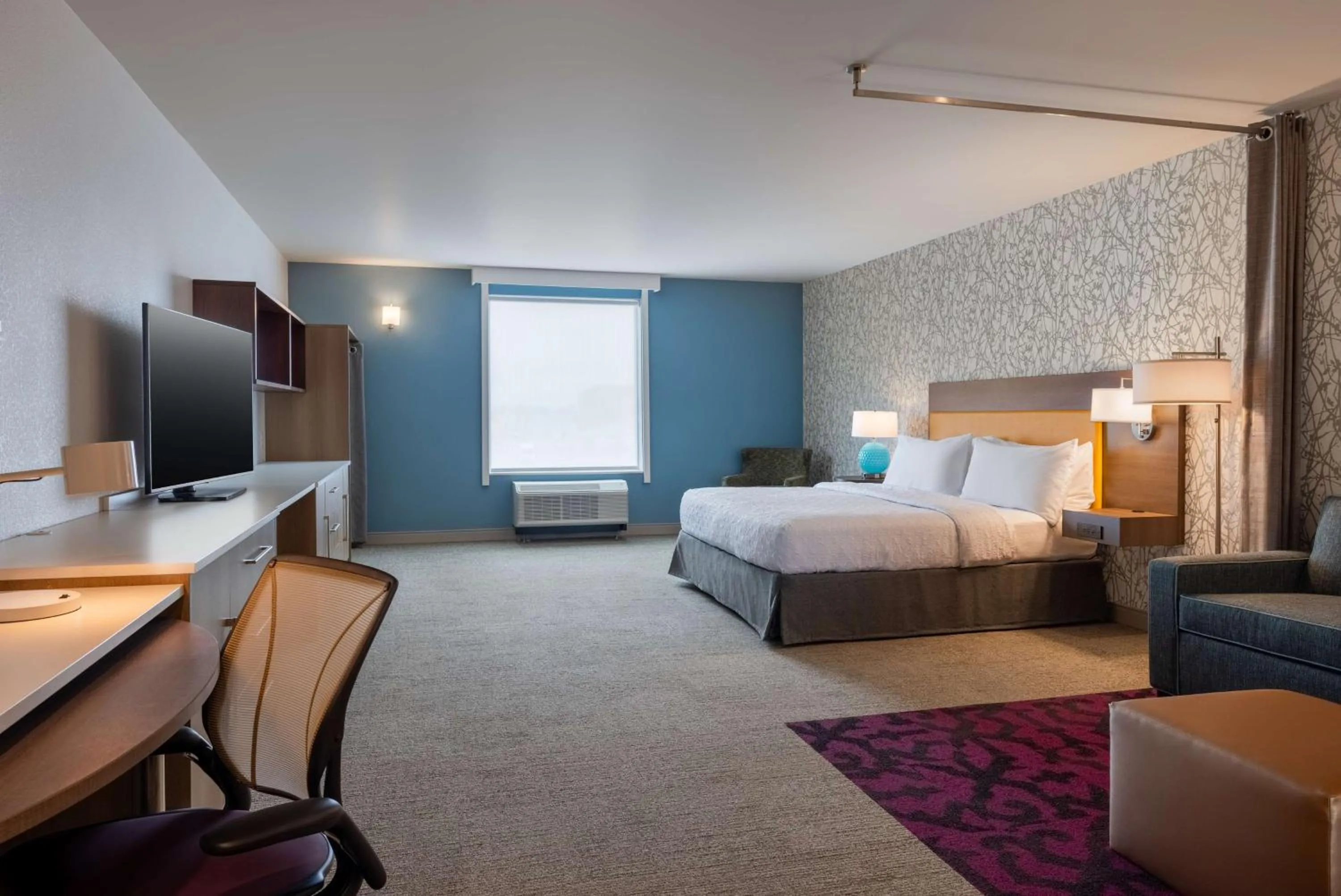 Bed in Home2 Suites By Hilton Ankeny