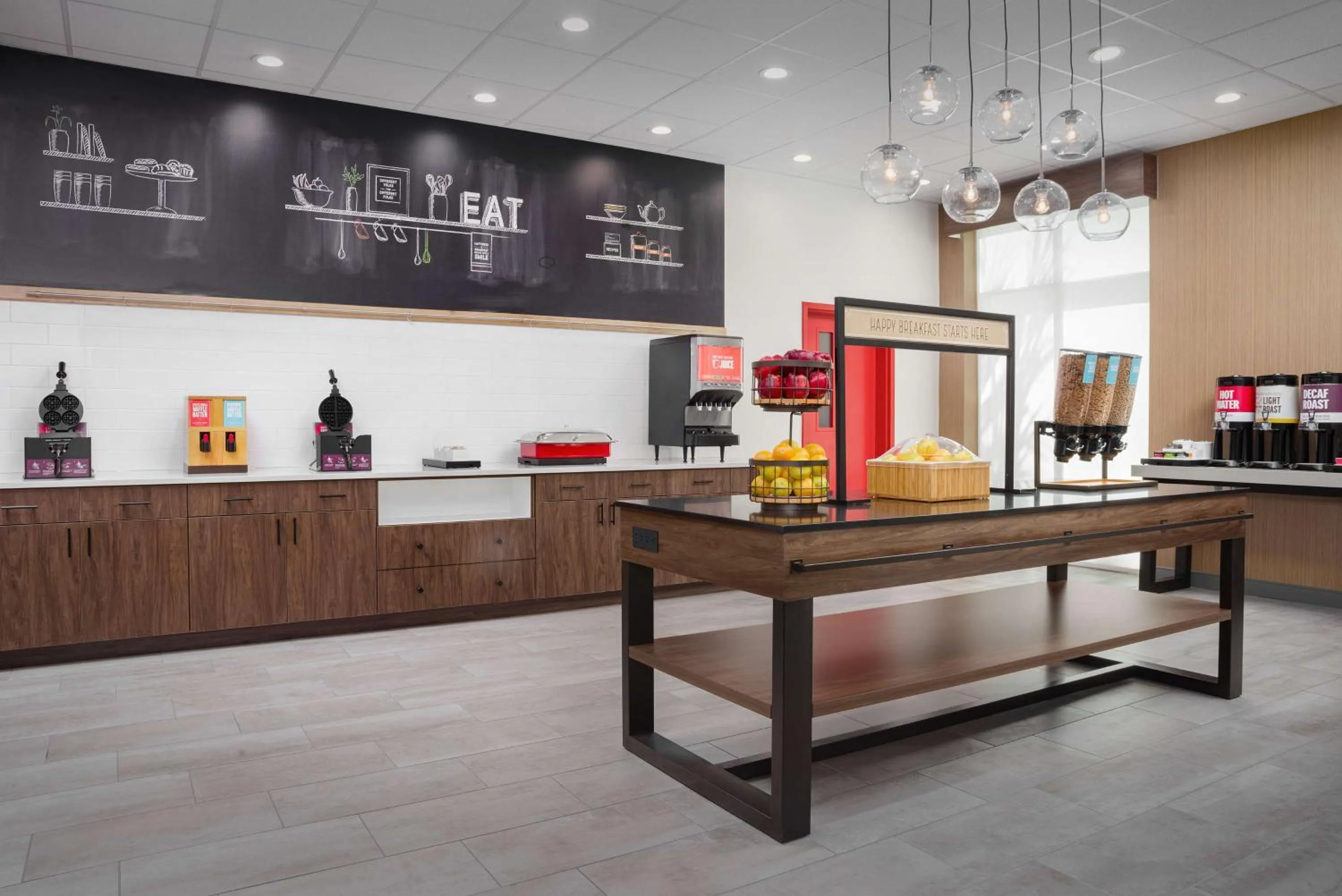 Breakfast in Hampton Inn & Suites Naples South