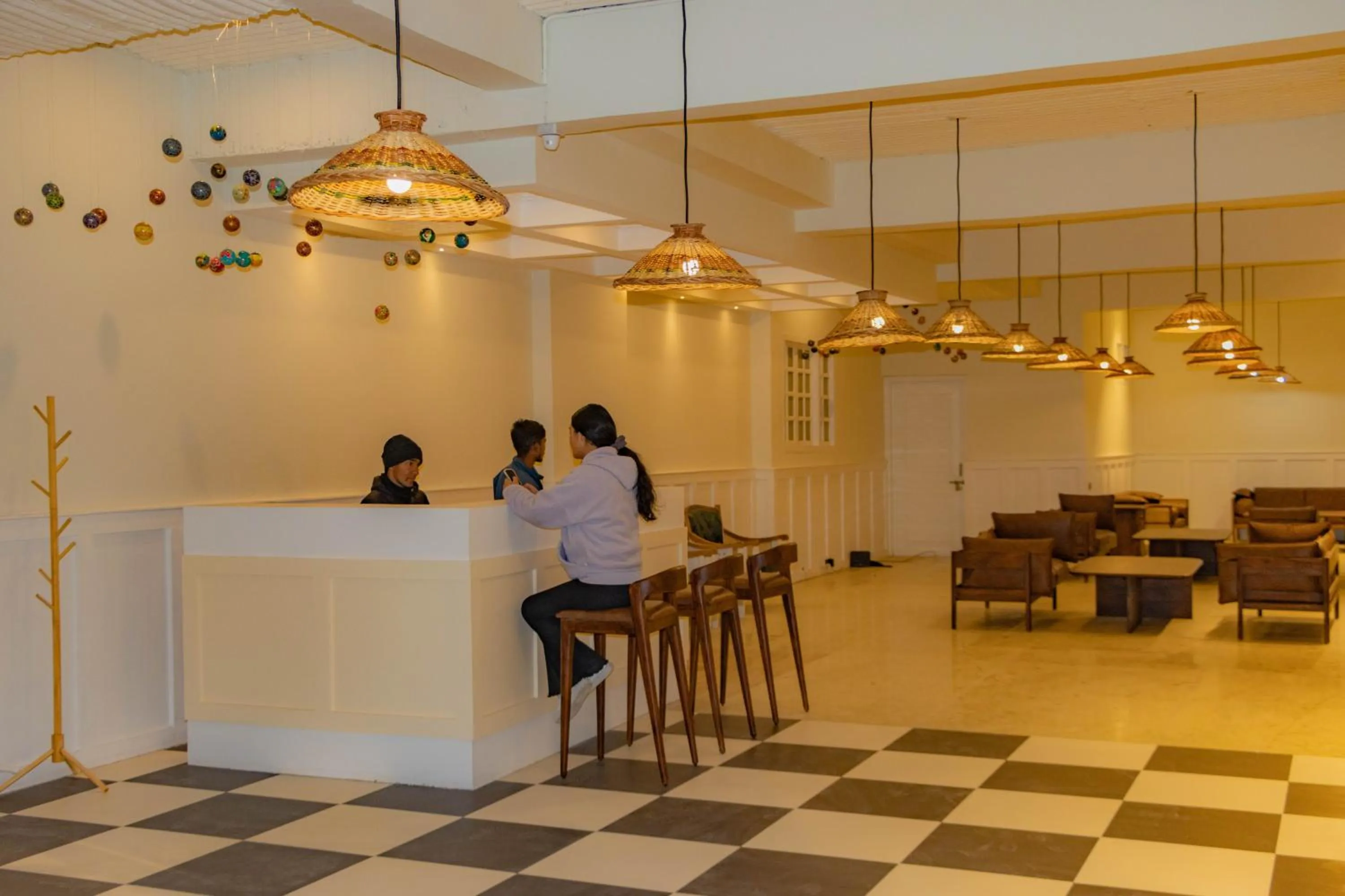 People in Hotel El Castello