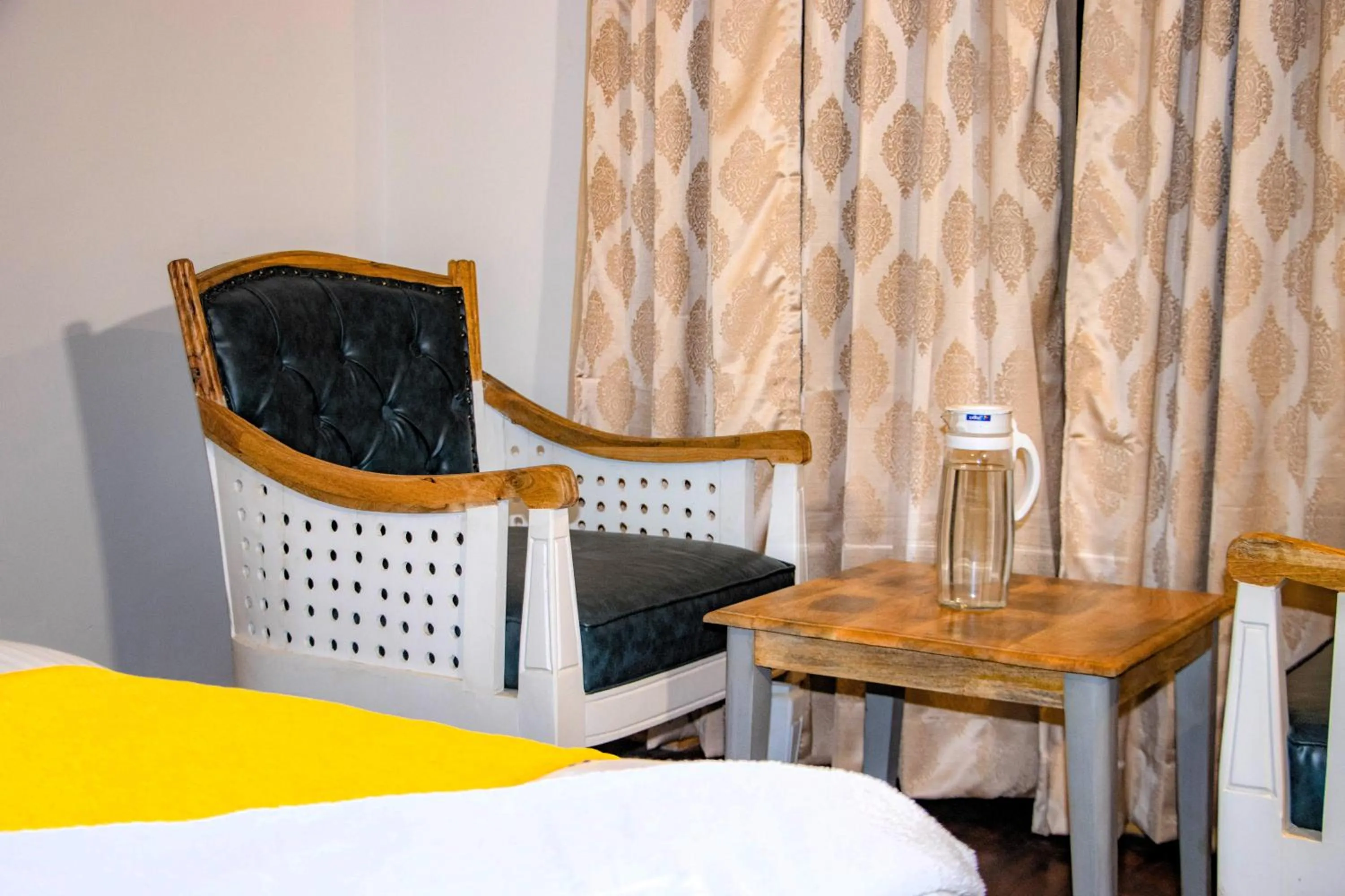 Bed in Hotel El Castello