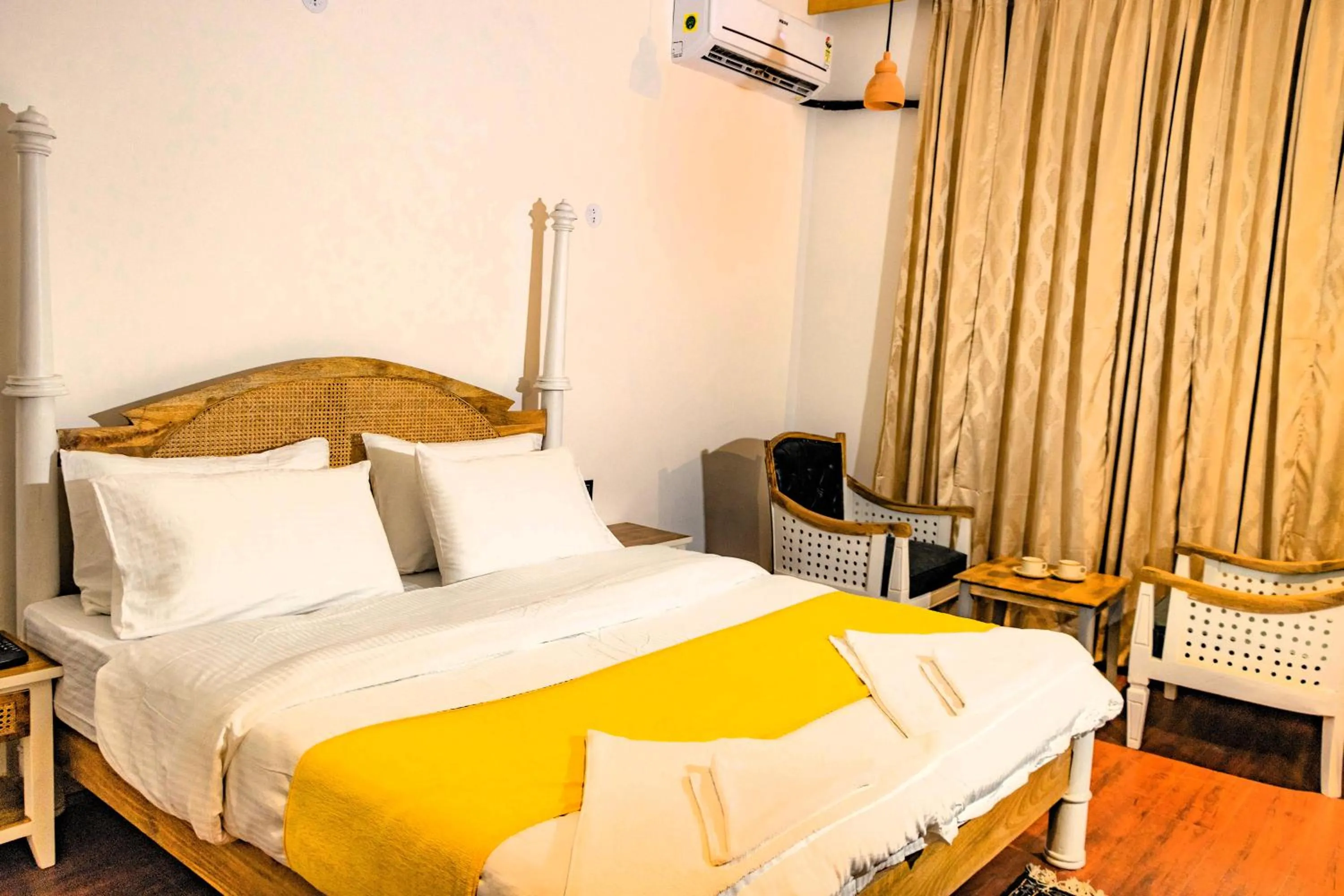 Bed in Hotel El Castello