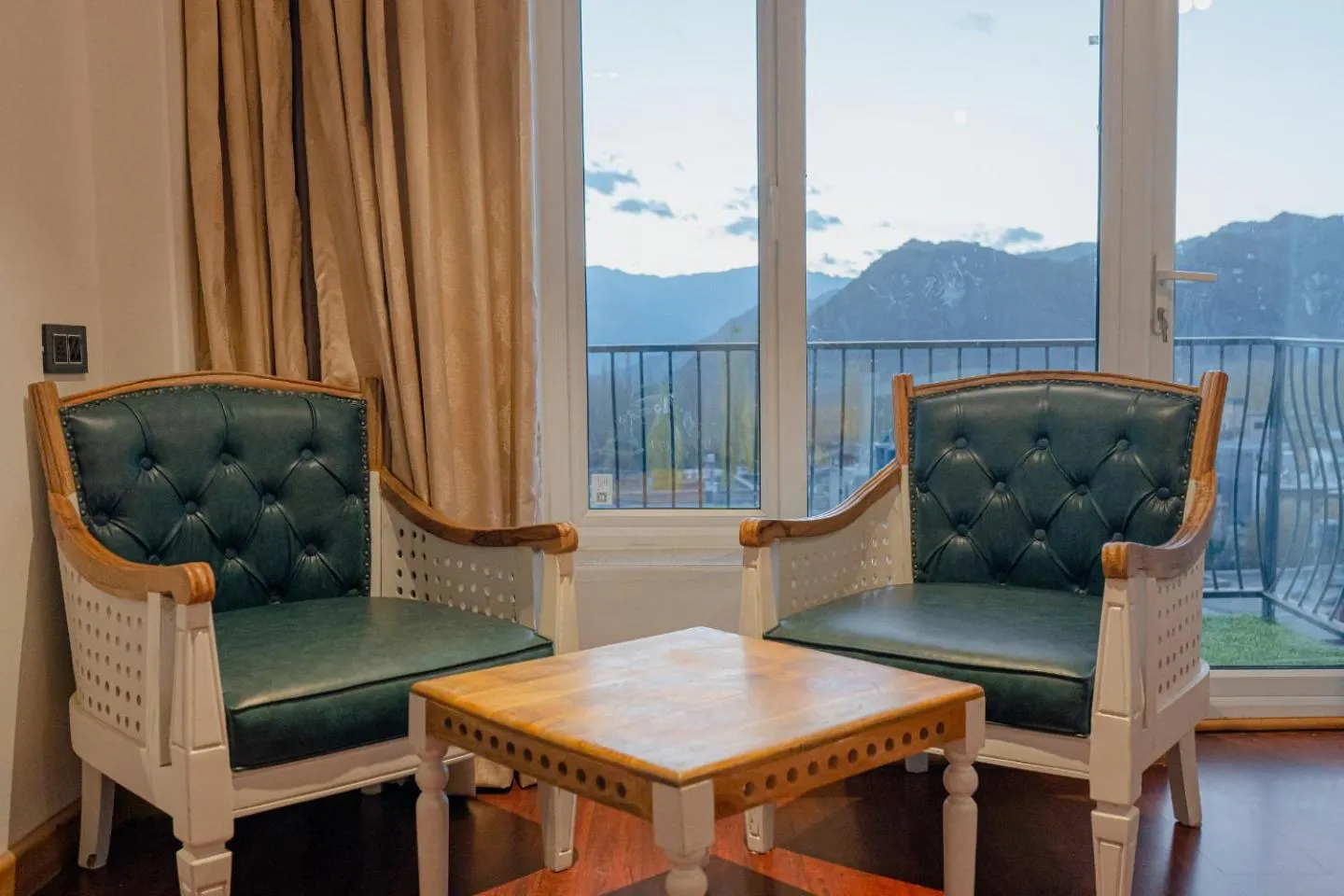 Seating area in Hotel El Castello