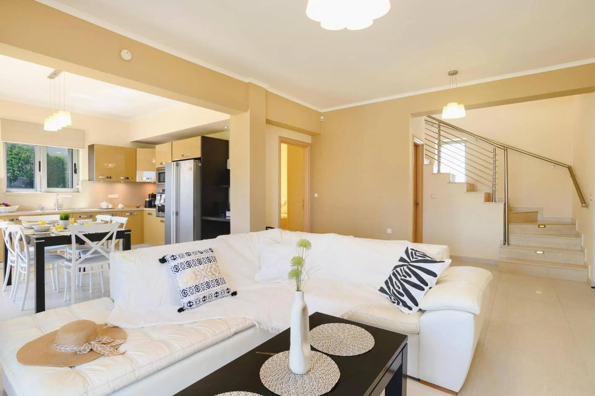 Living room in Kamari Beach