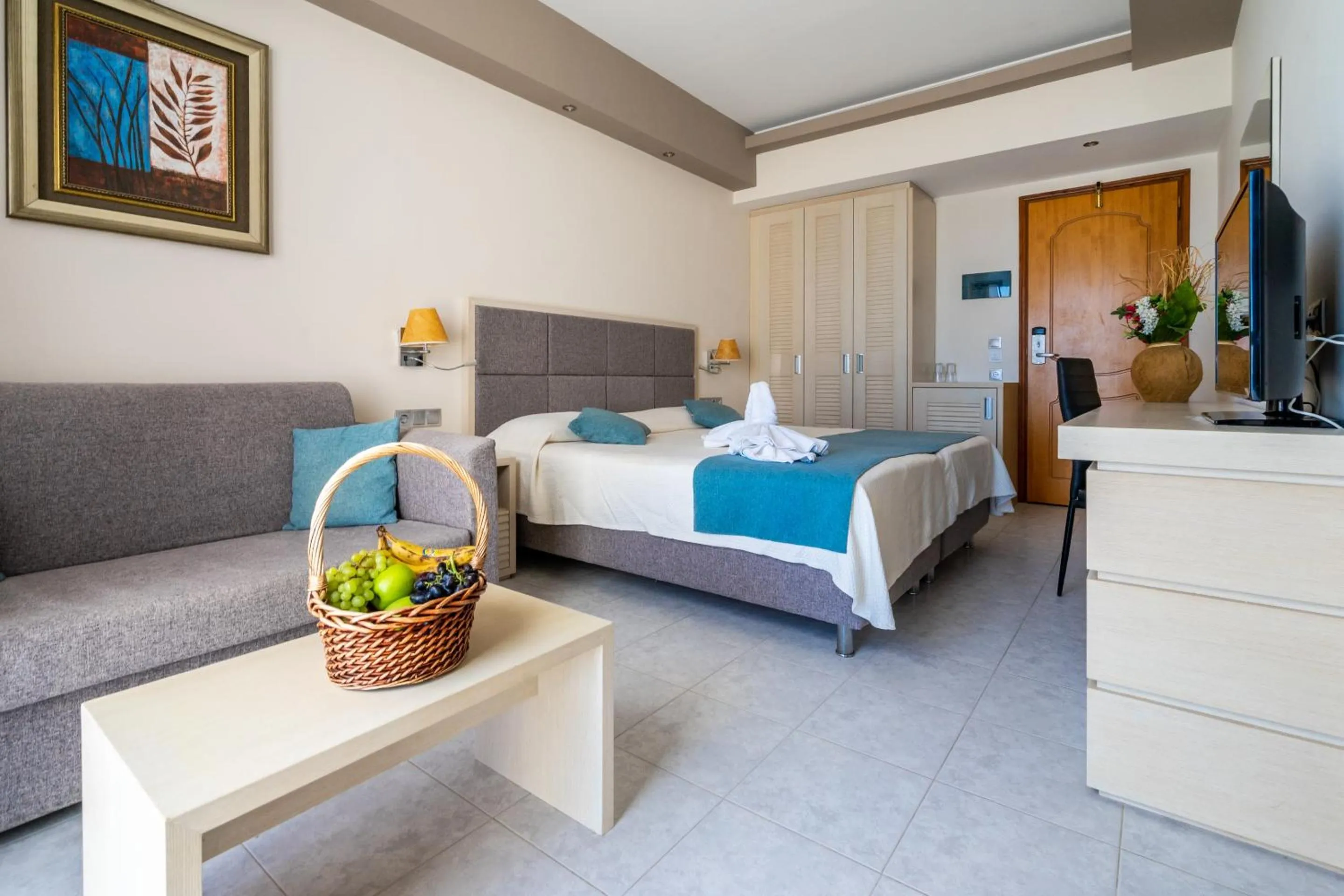 Bedroom, Bed in Kamari Beach