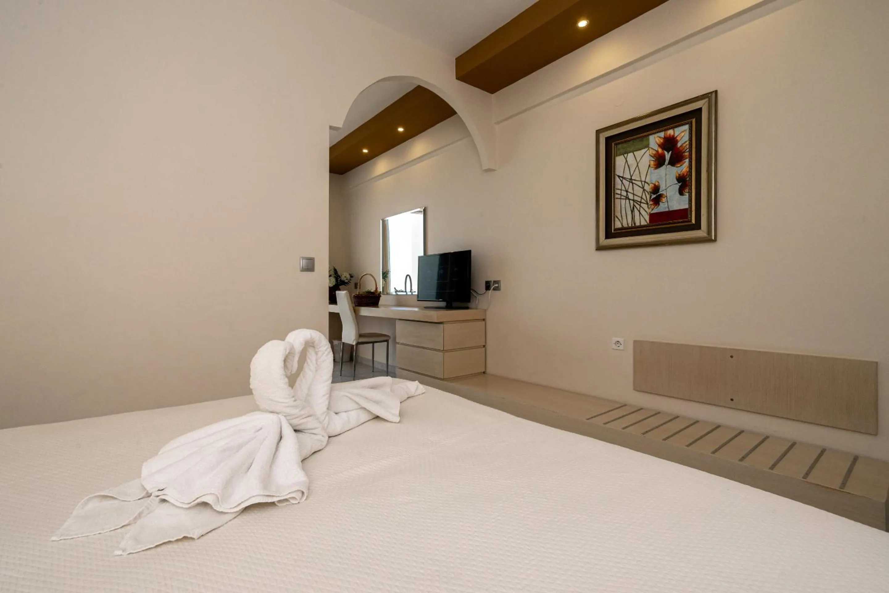 Bedroom, Bed in Kamari Beach