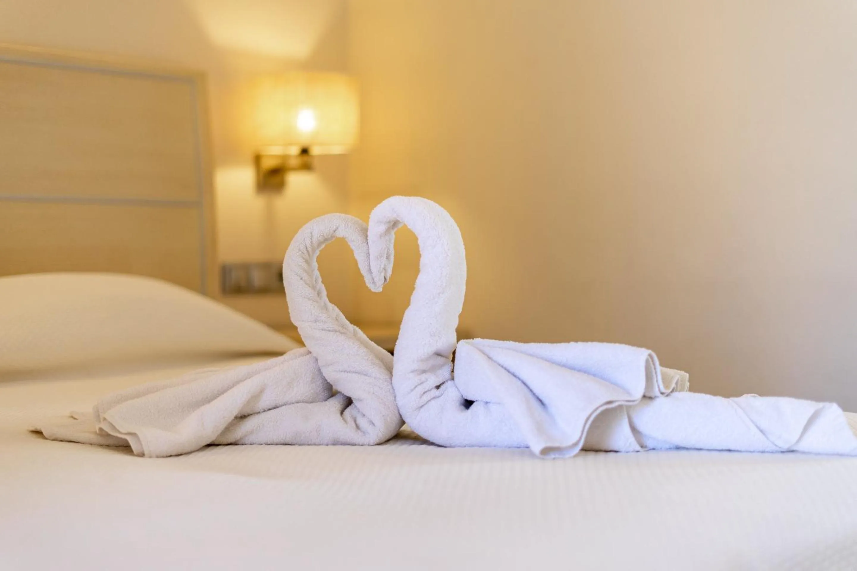 towels, Bed in Kamari Beach