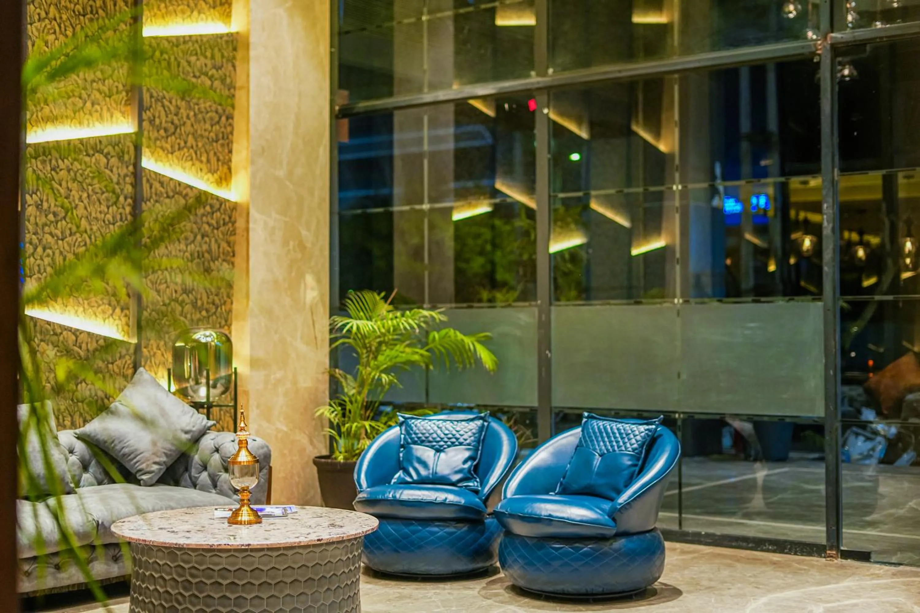 Seating area in Hotel Levelup Signature