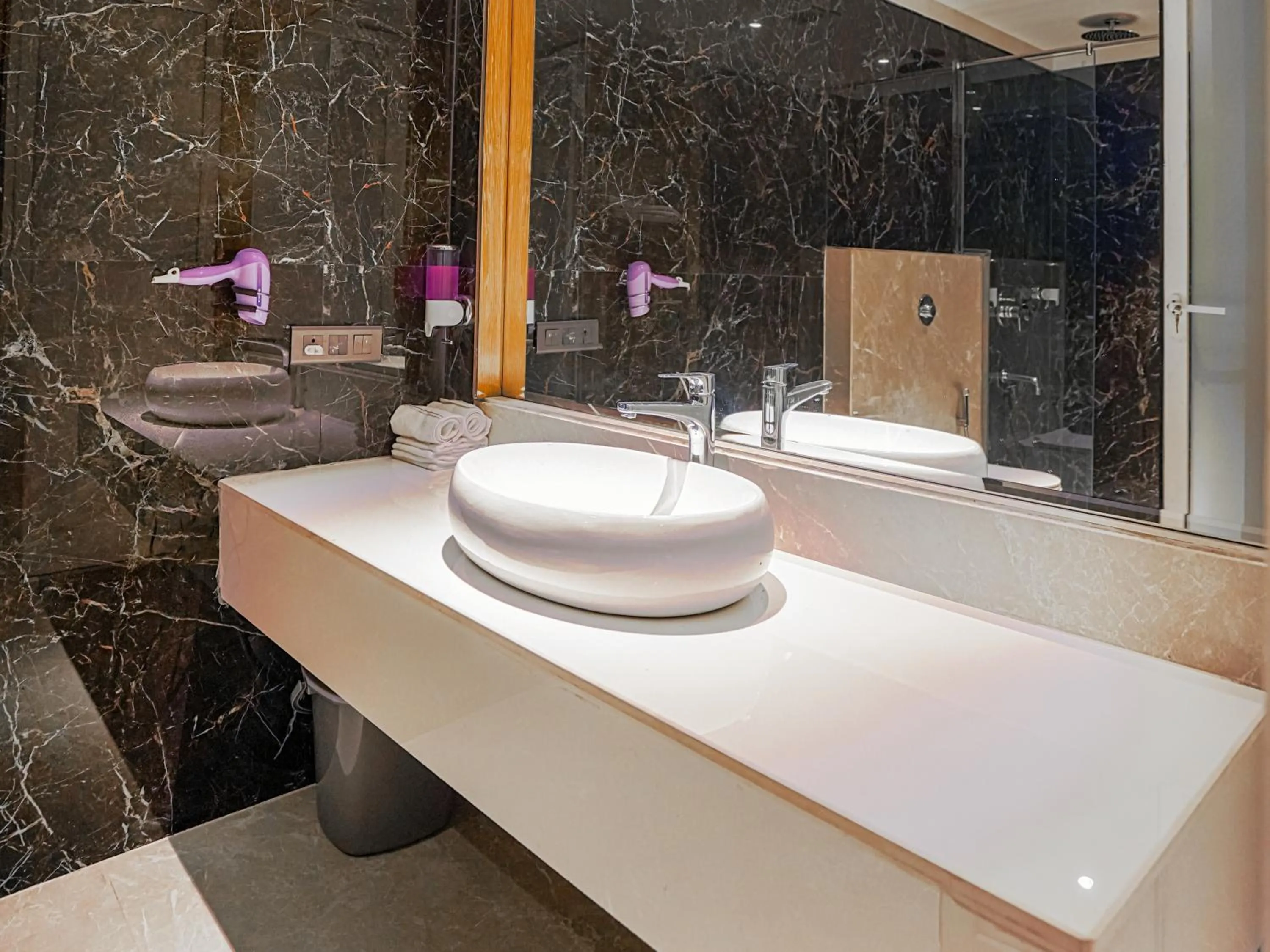 Shower in Hotel Levelup Signature