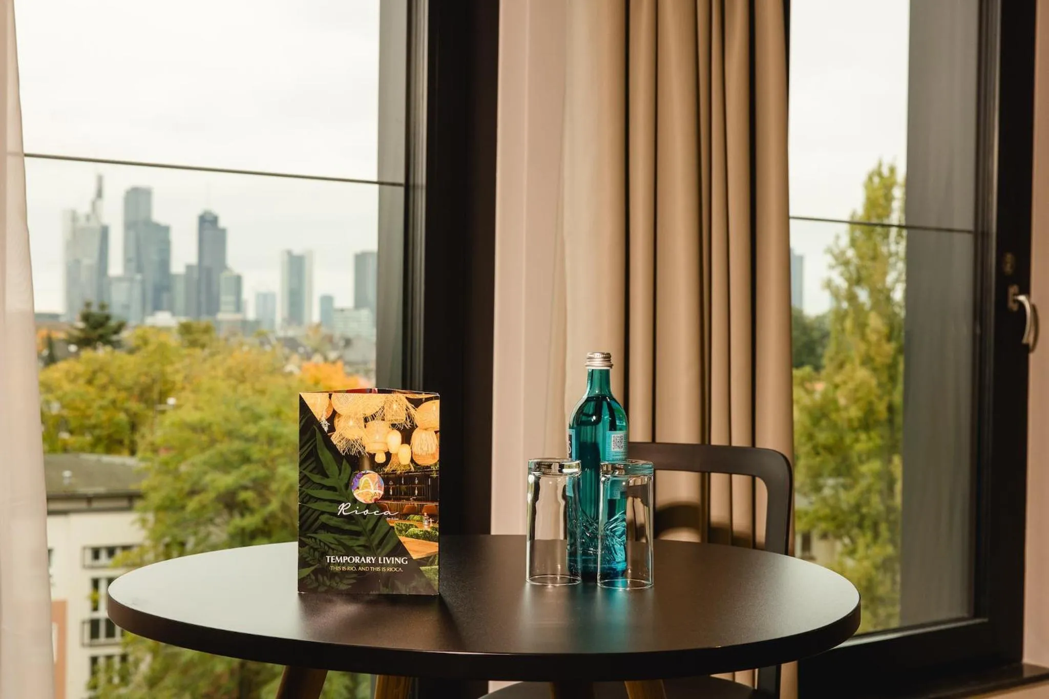 Photo of the whole room in Rioca Frankfurt Posto 7